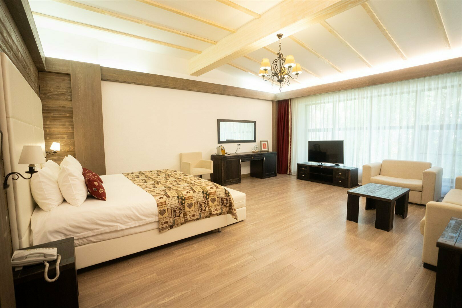 Джуниор Сьют