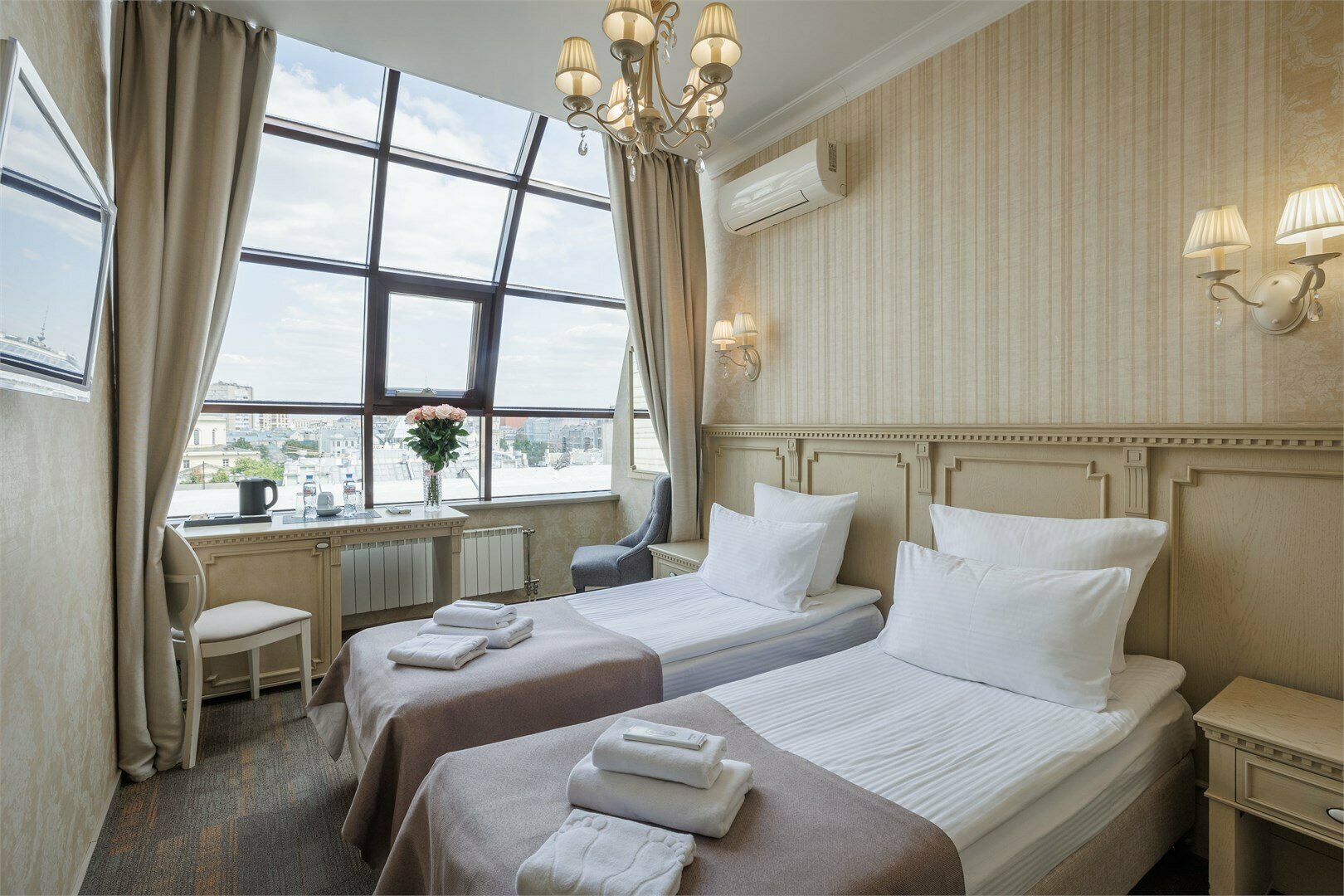 Супериор с видом