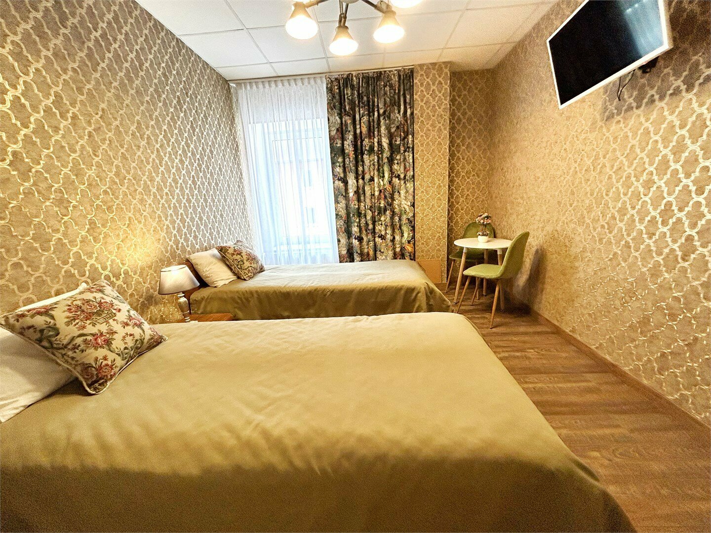 Номер 28 (двухместный с 2-мя отдельными кроватями)