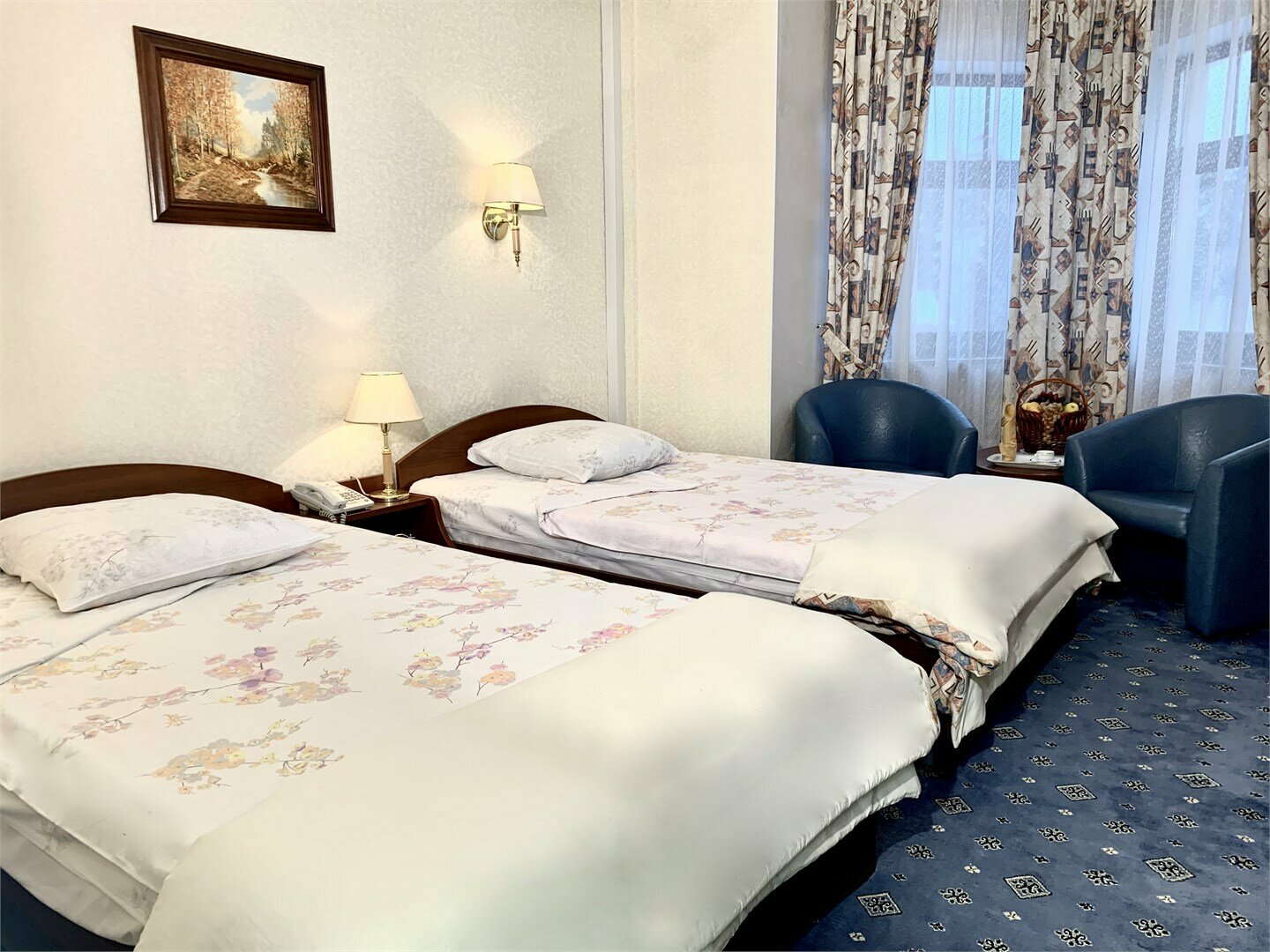 Стандарт с балконом и 2 кроватями