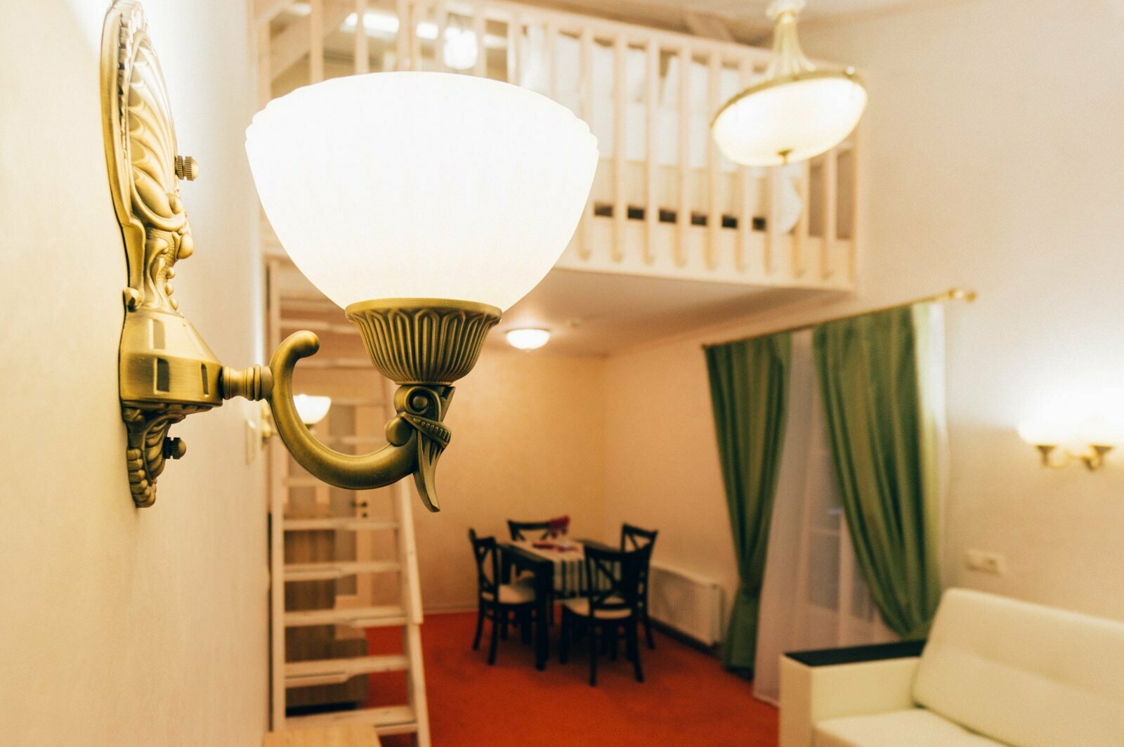 №13 Двухуровневый люкс