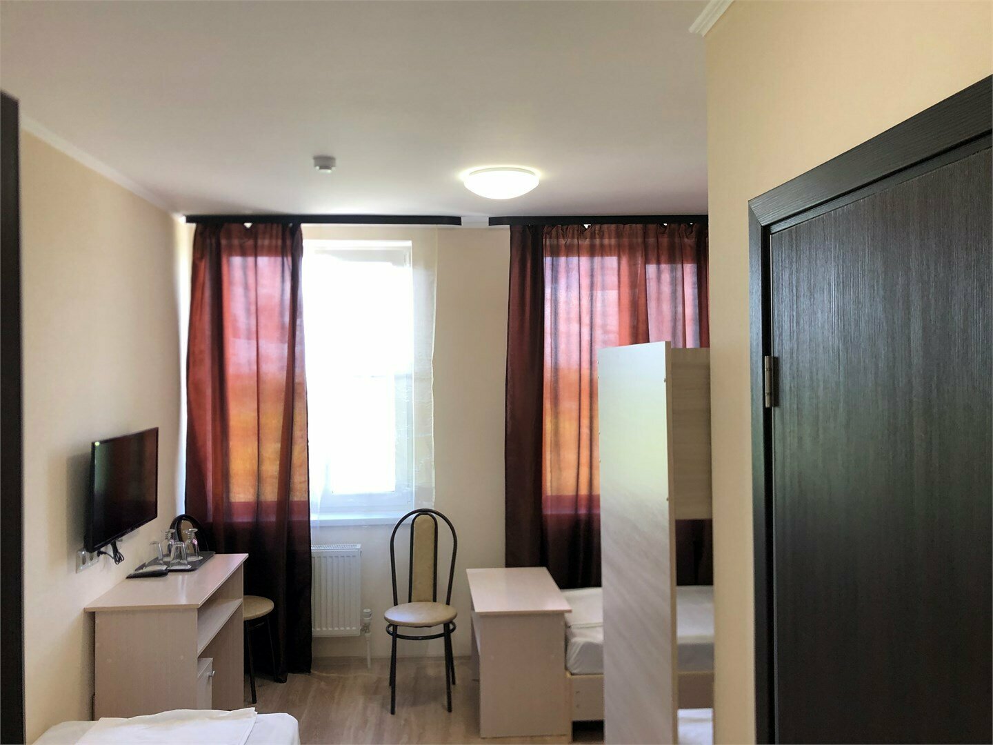 Четырехместный номер с душем