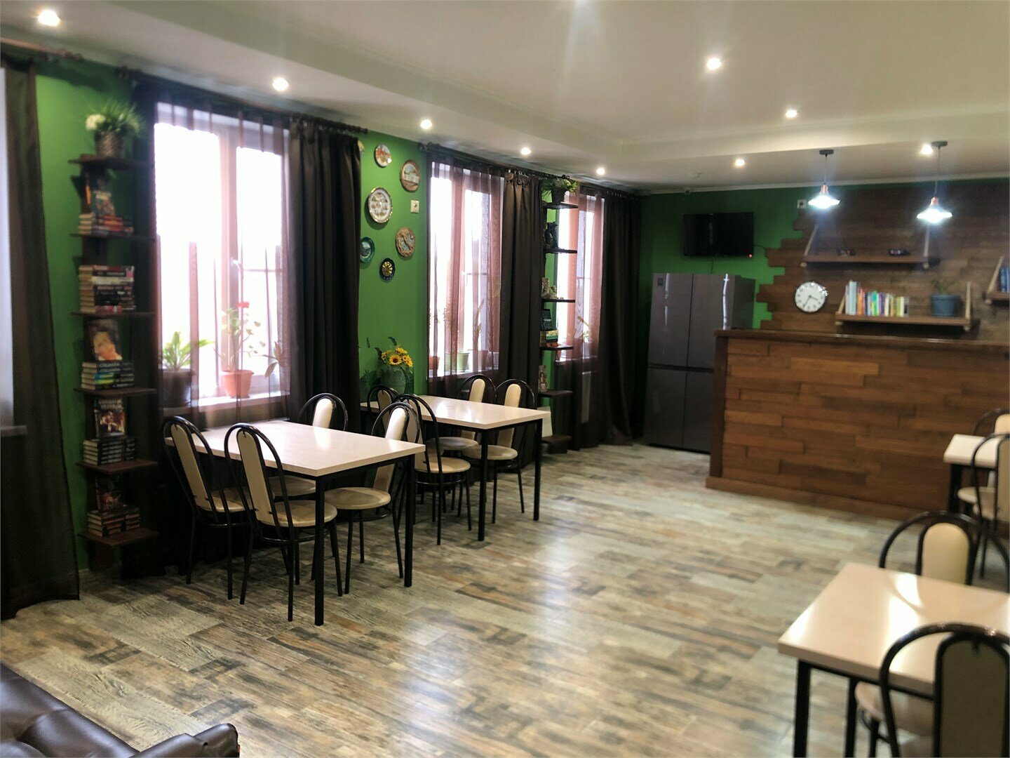 Четырехместный номер с душем