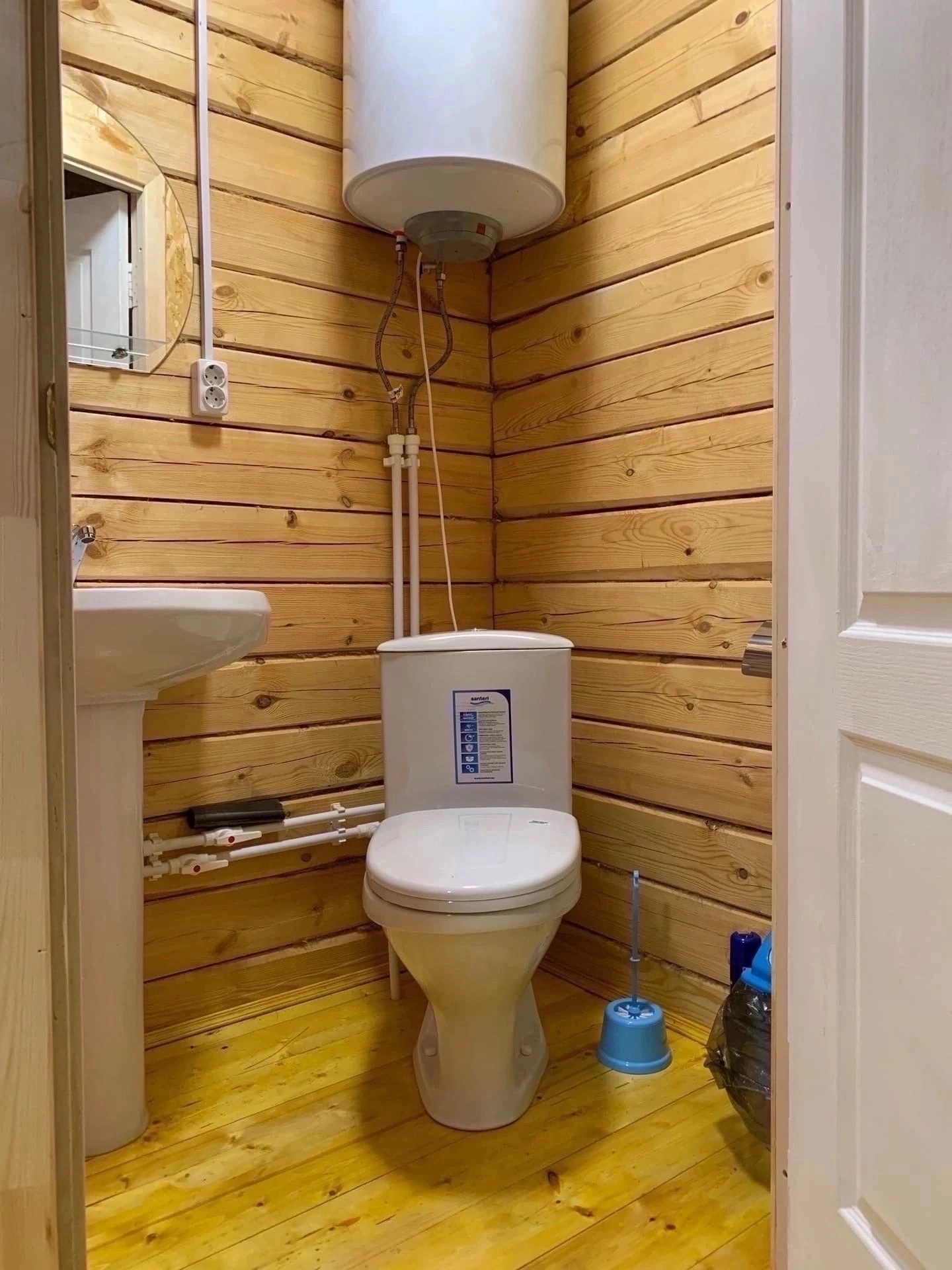 Дом с видом на озеро