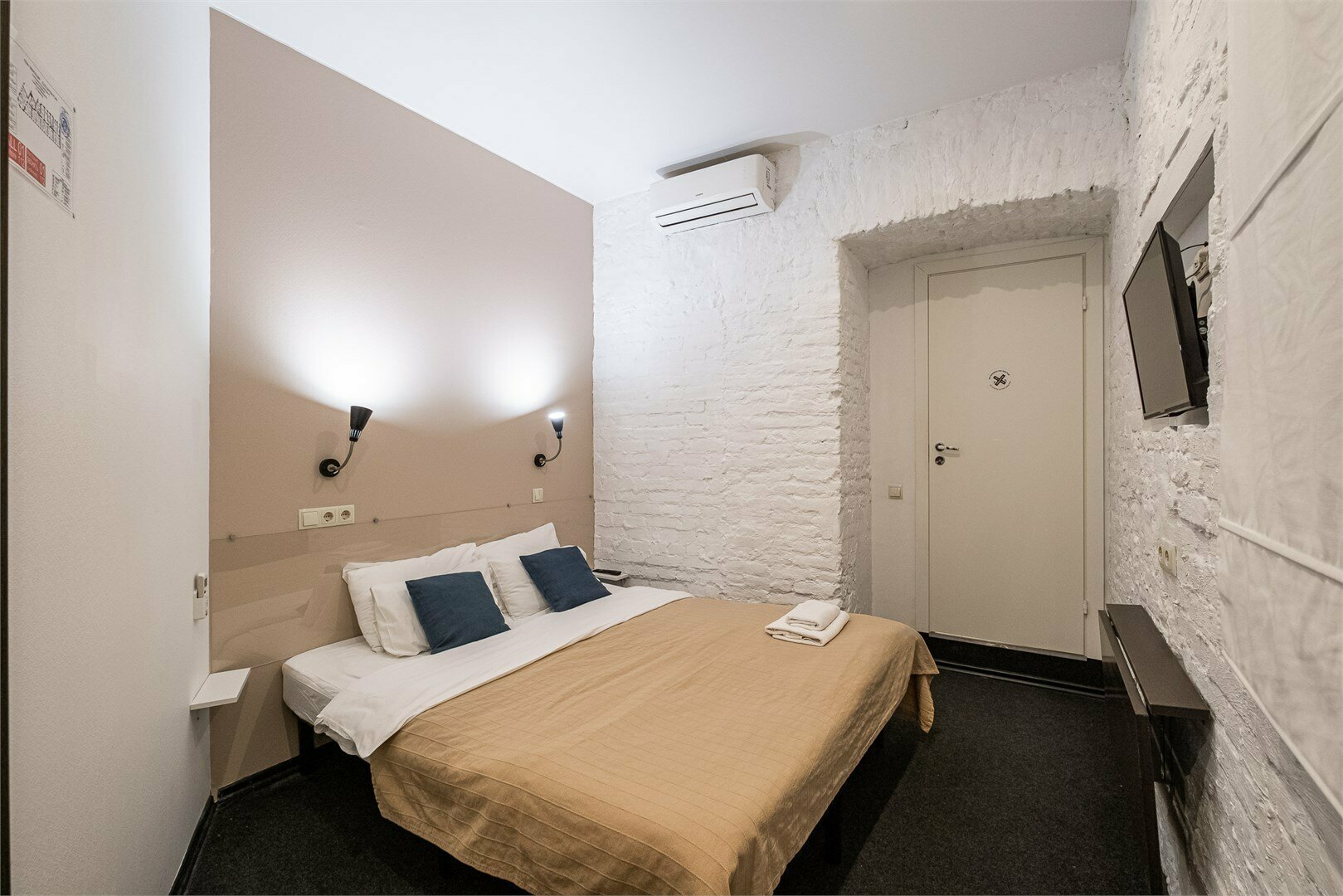 Двухместная комната (комната без окна)