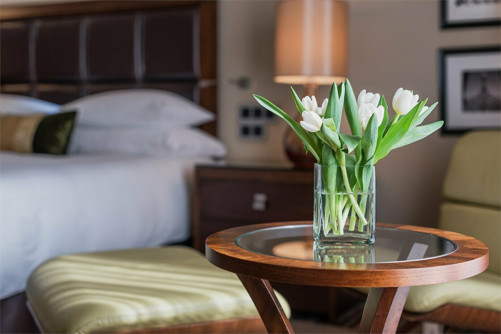 Представительский номер с большой кроватью