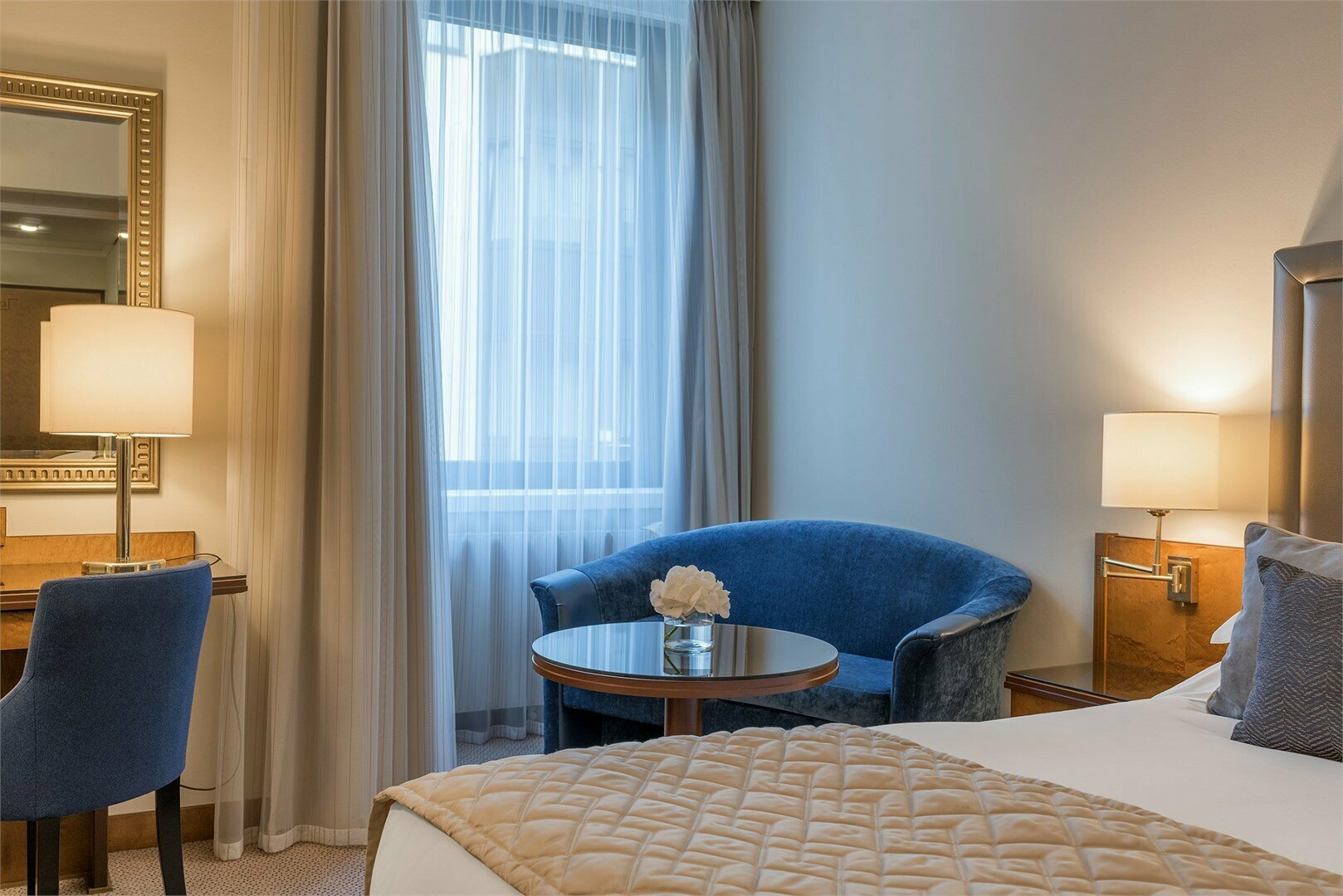 Делюкс с большой кроватью