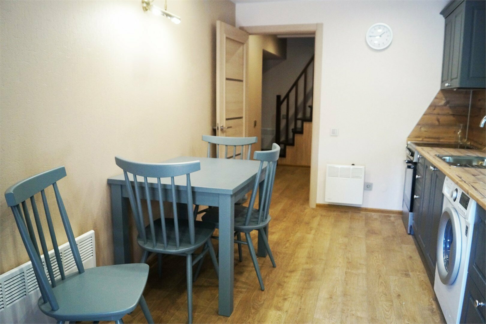 Дом с видом на озеро