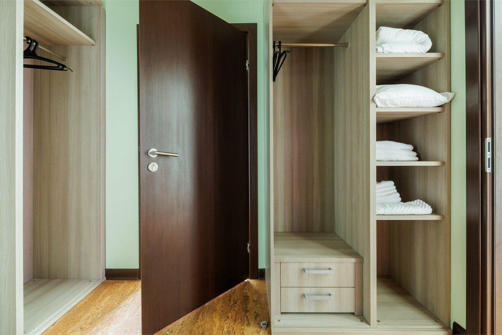 Апартаменты улучшенные двухкомнатные