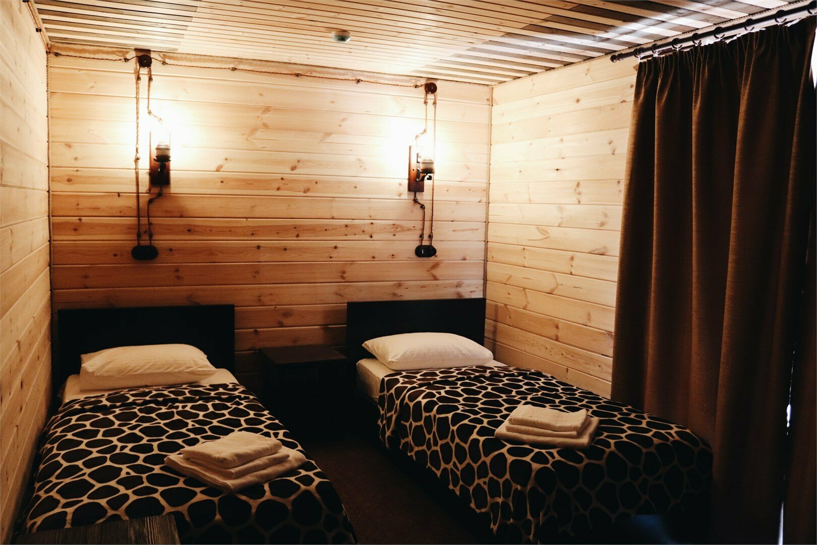 Номер "Стандарт TWIN" с раздельными кроватями