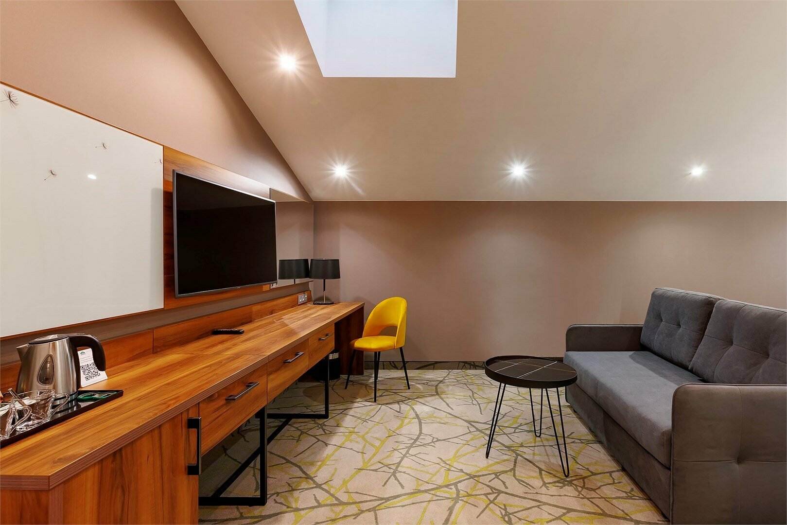 Мансардный делюкс / Mansard Junior Suite