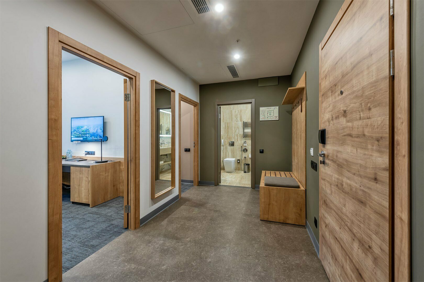 Люкс с двуспальной кроватью