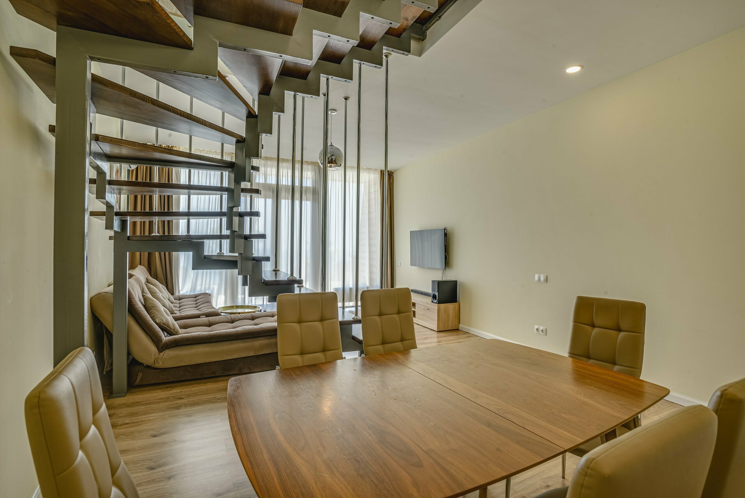 Двухуровневый четырехместный номер