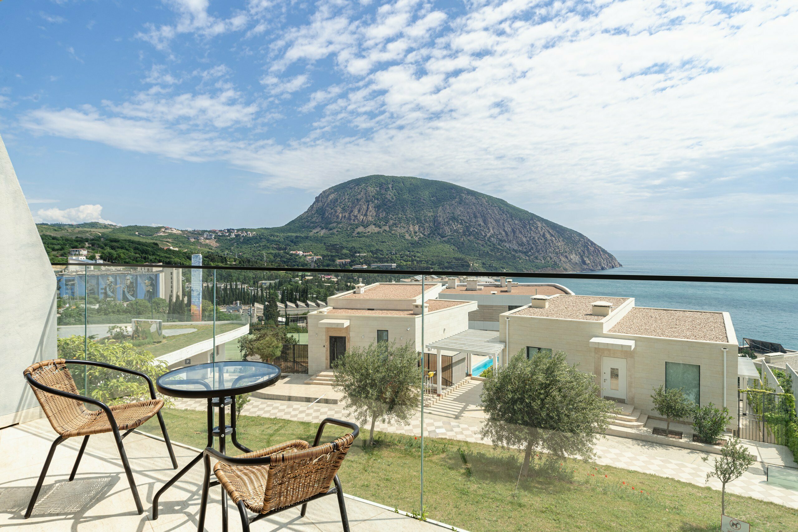 Номер-студия с балконом