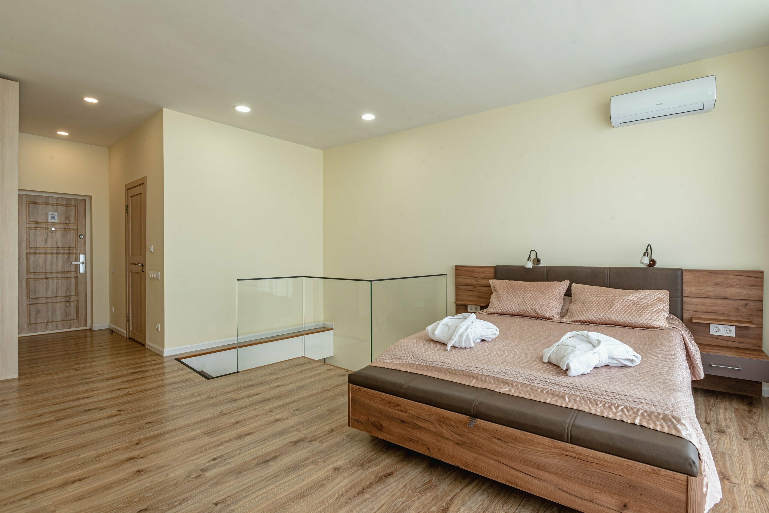 Двухуровневый четырехместный номер