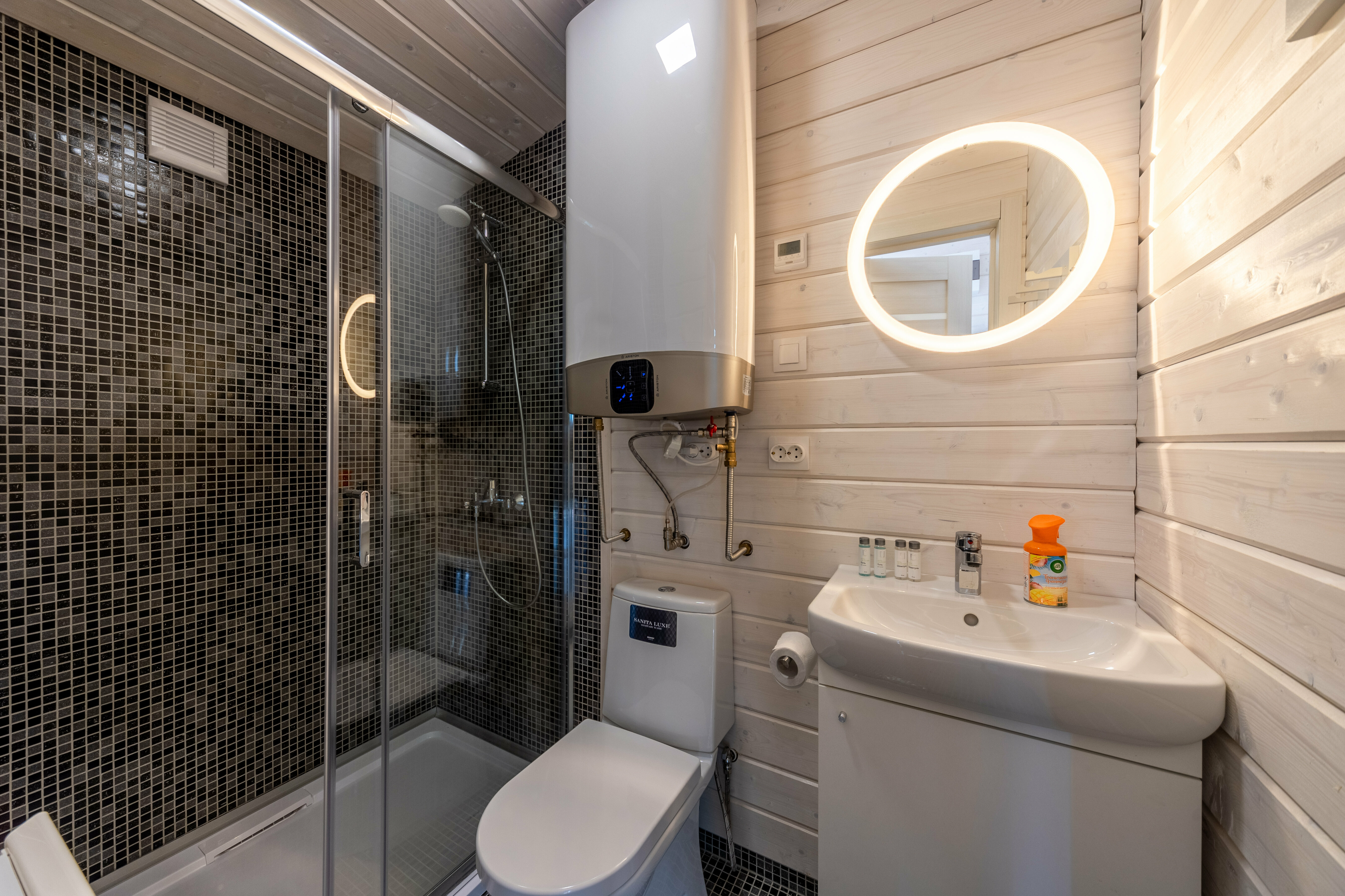 Коттедж с видом на лес