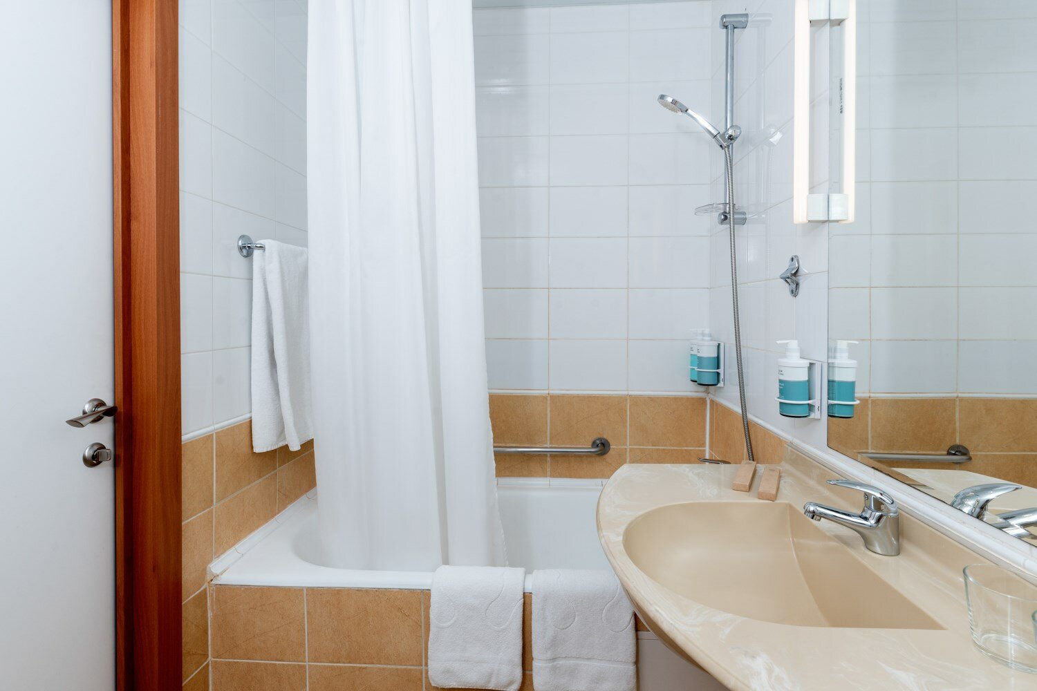 Номер Superior с 2 большими кроватями