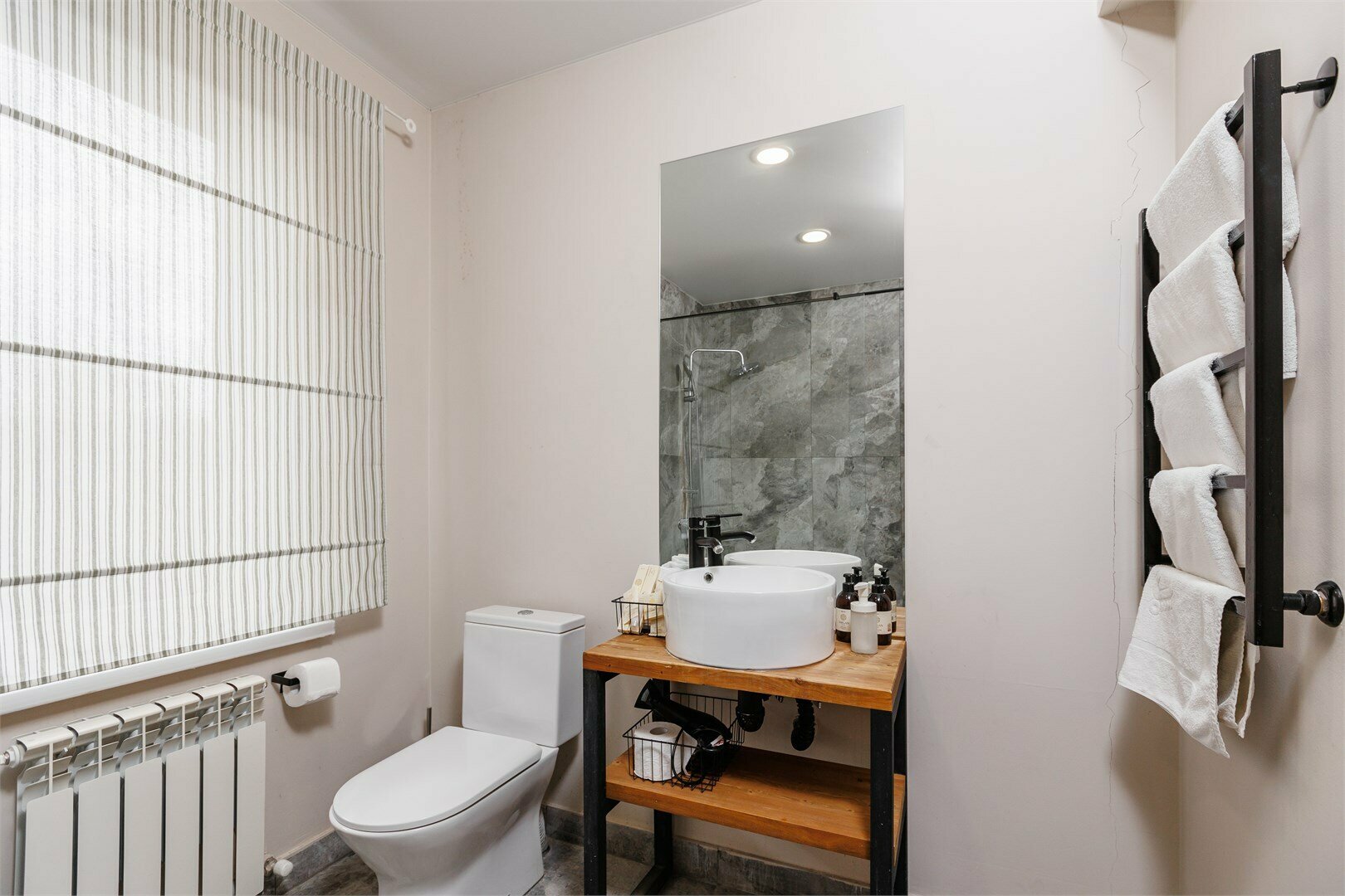 Семейный базовый номер с видом на озеро