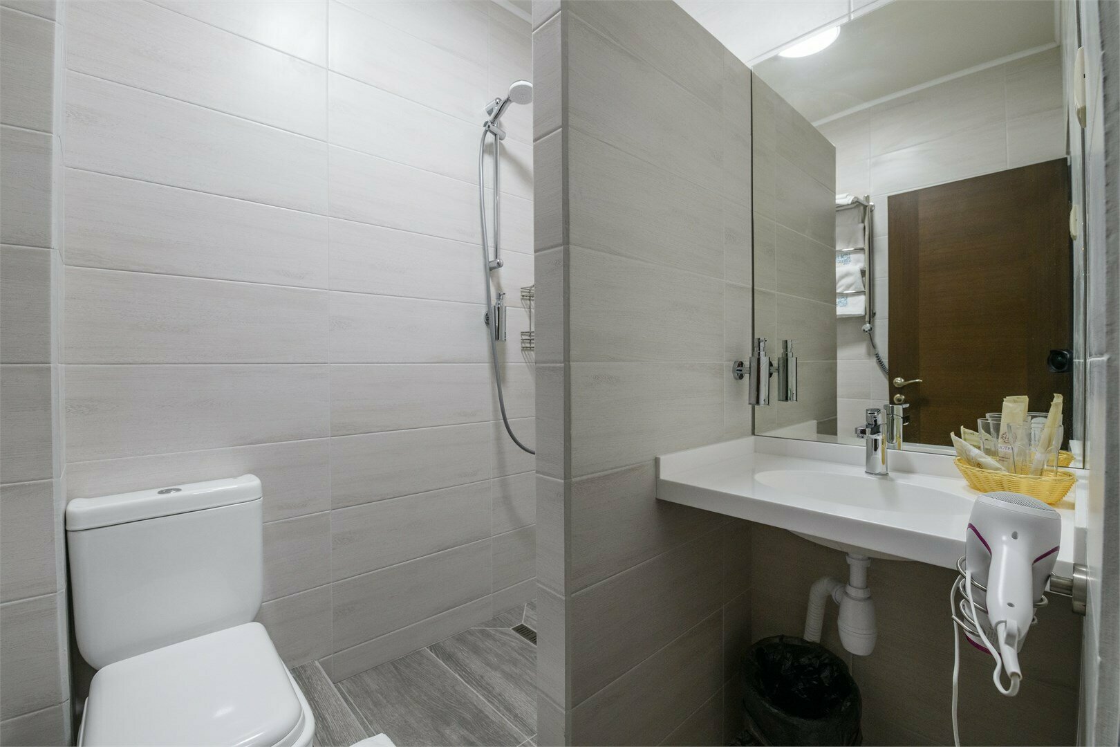 Улучшенный двухместный номер с 1 кроватью