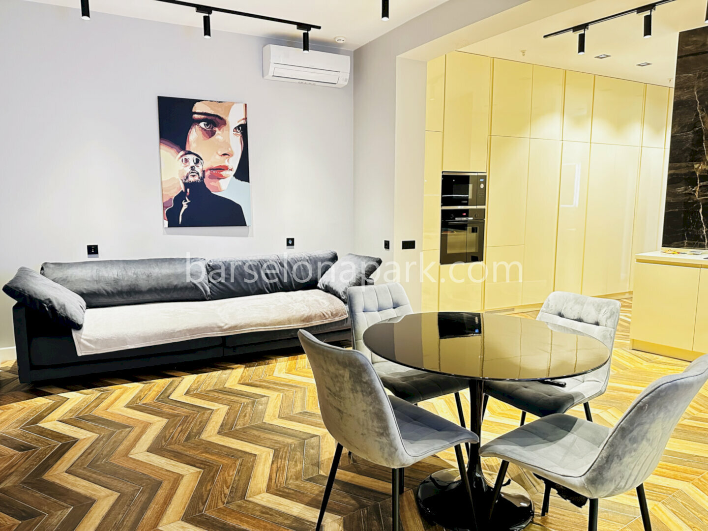 Премиальный 3-комнатный люкс! Пляж и набережная в 5 минутах!