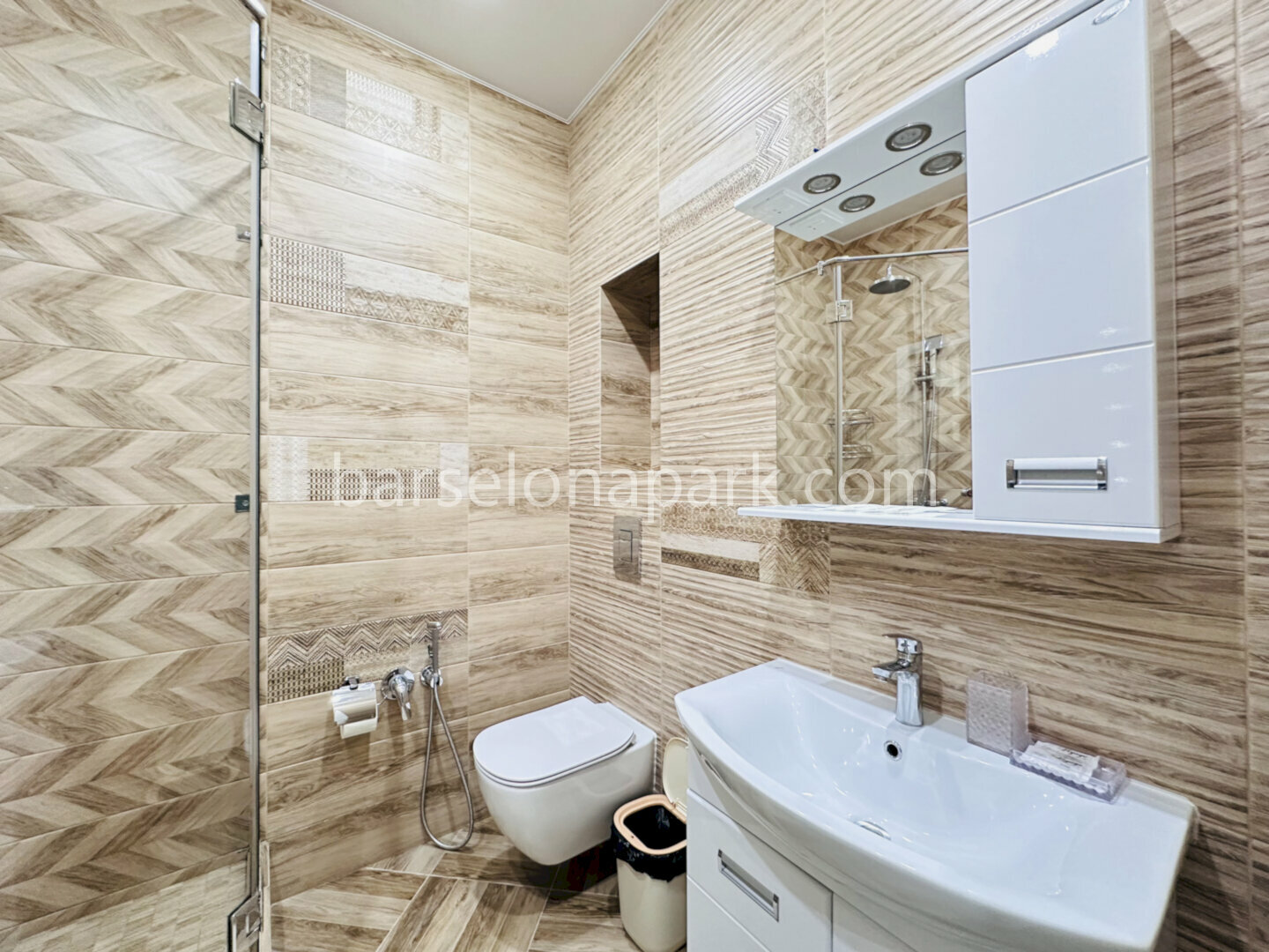 Люкс 2-комнатный! Прямой вид на море! Центр Сочи! До пляжа 5 минут!