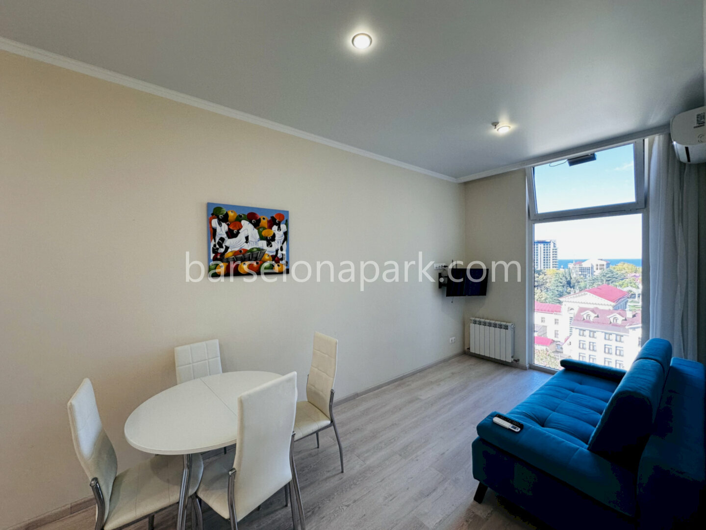 3-комнатный апартамент! Центр Сочи! До пляжа 5 минут. Вид на море!