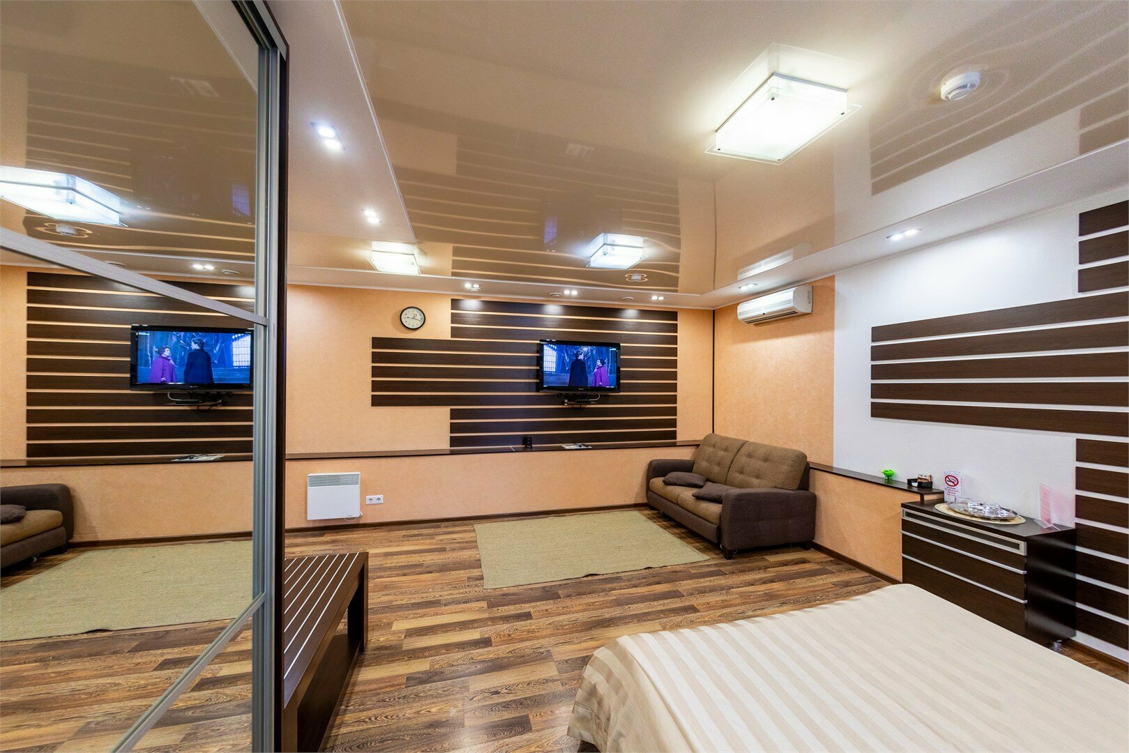 Улучшенный номер с отдельным входом