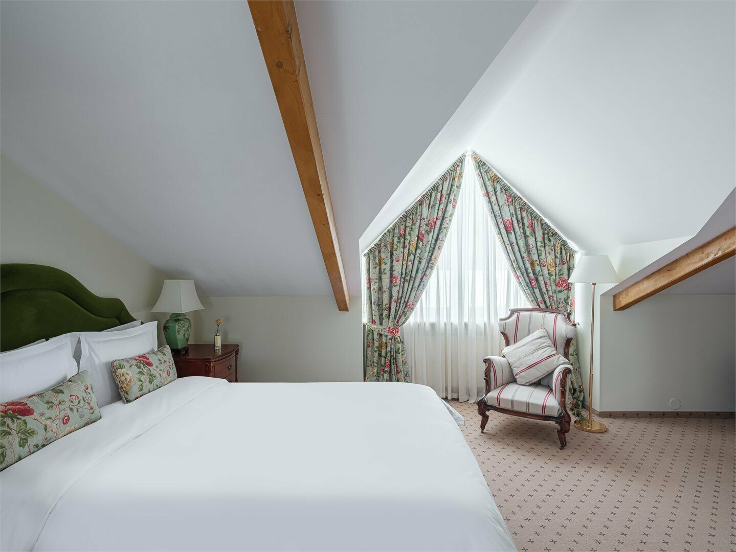 Мансардный Люкс