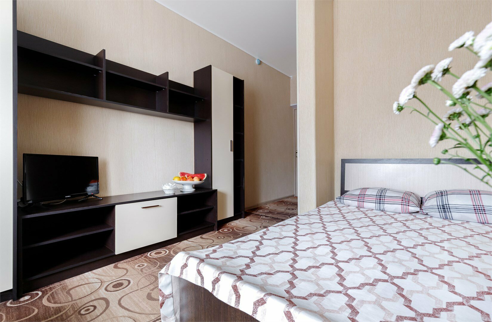 Трехместный