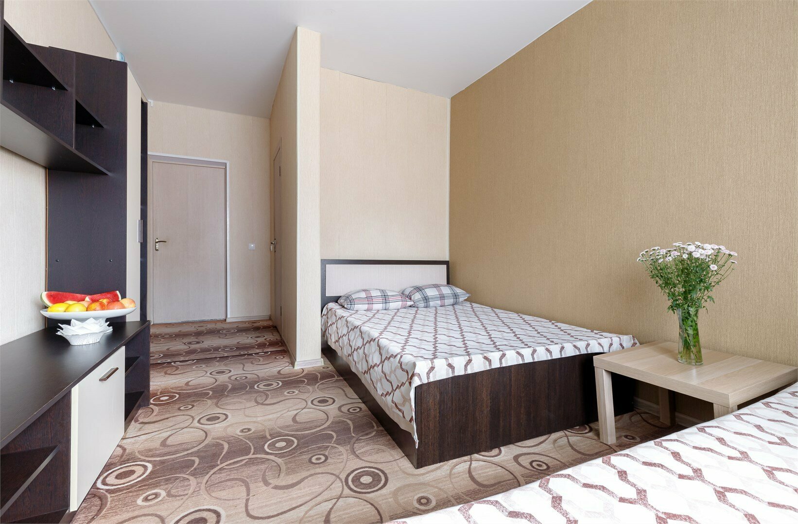 Трехместный