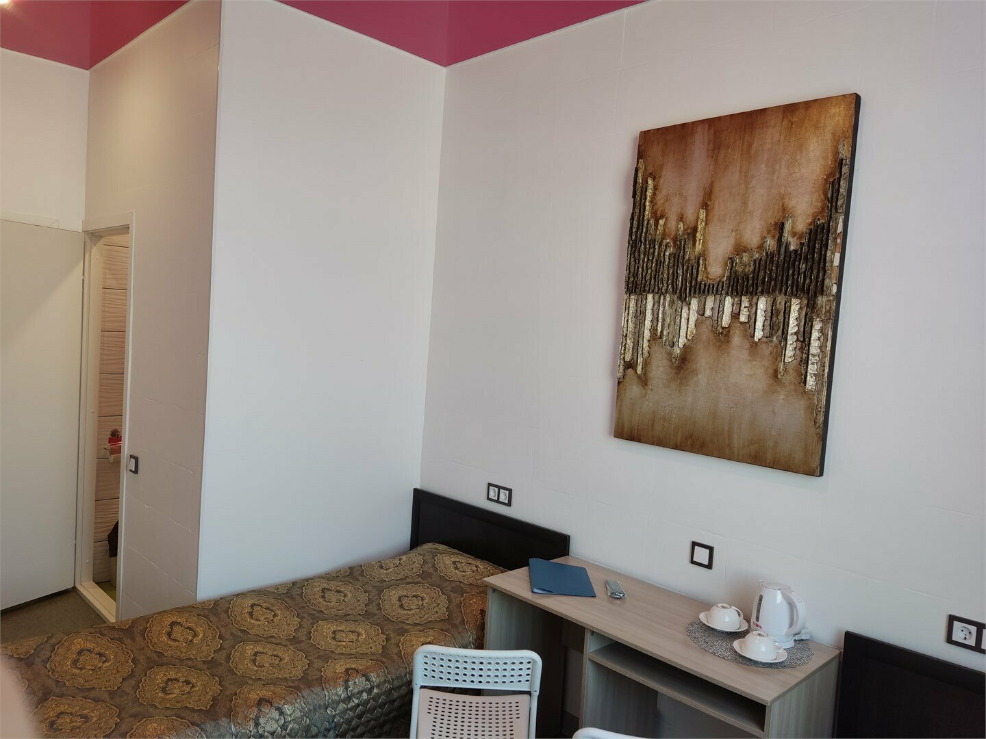 Одноместный номер с общим туалетом