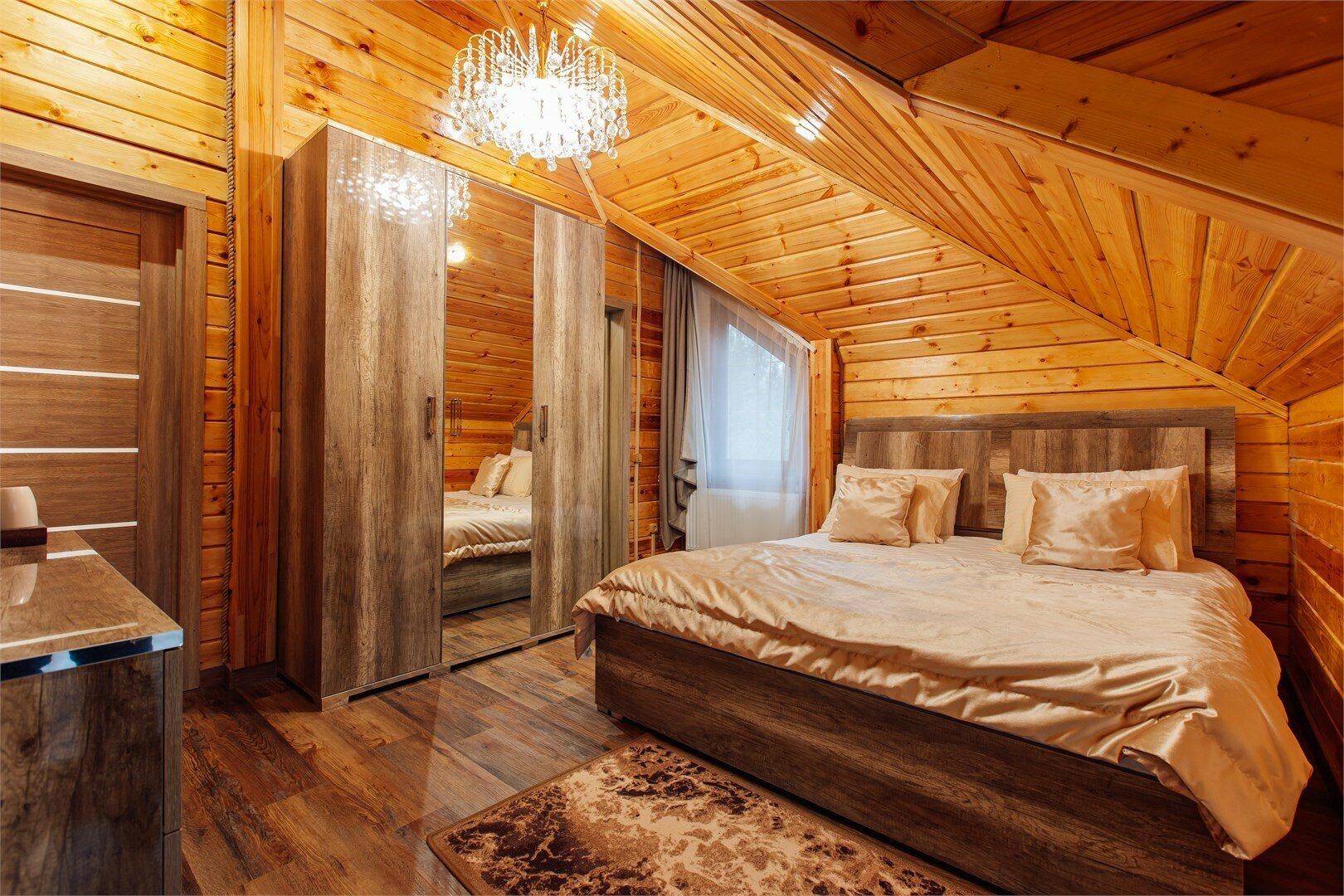 Номер Премиум в ШАЛЕ ДЕ ЛЮКС