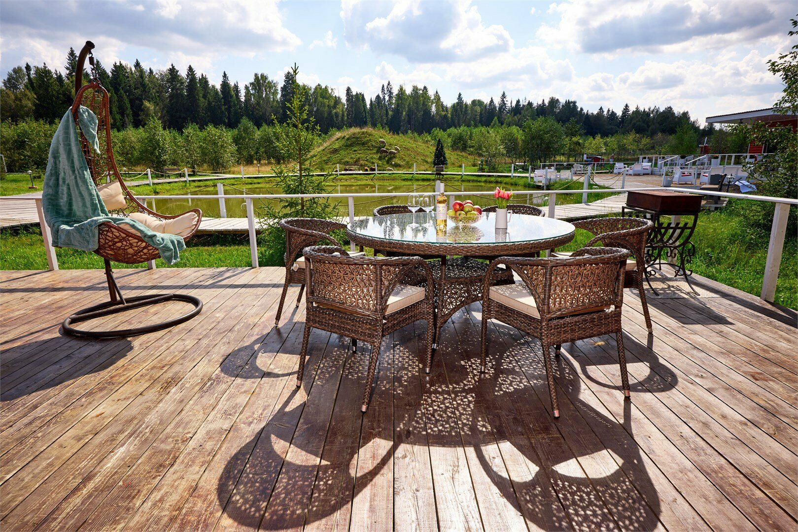 ДОМ У ОЗЕРА С КУПЕЛЬЮ НА ДРОВАХ