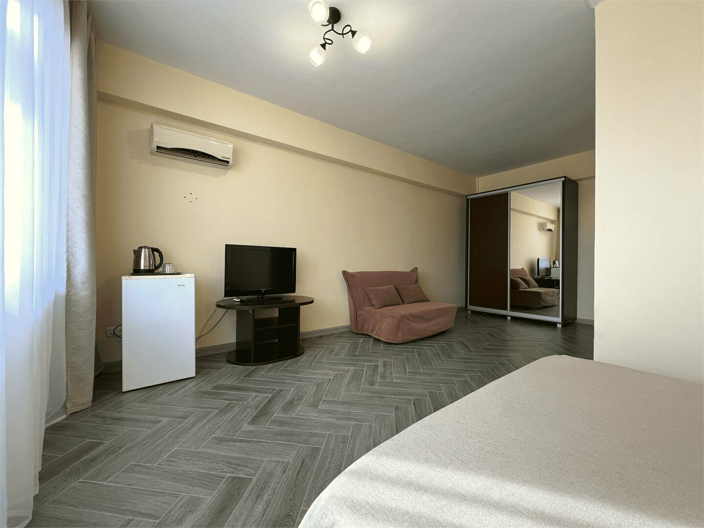 Улучшенный двухместный номер с 1 кроватью