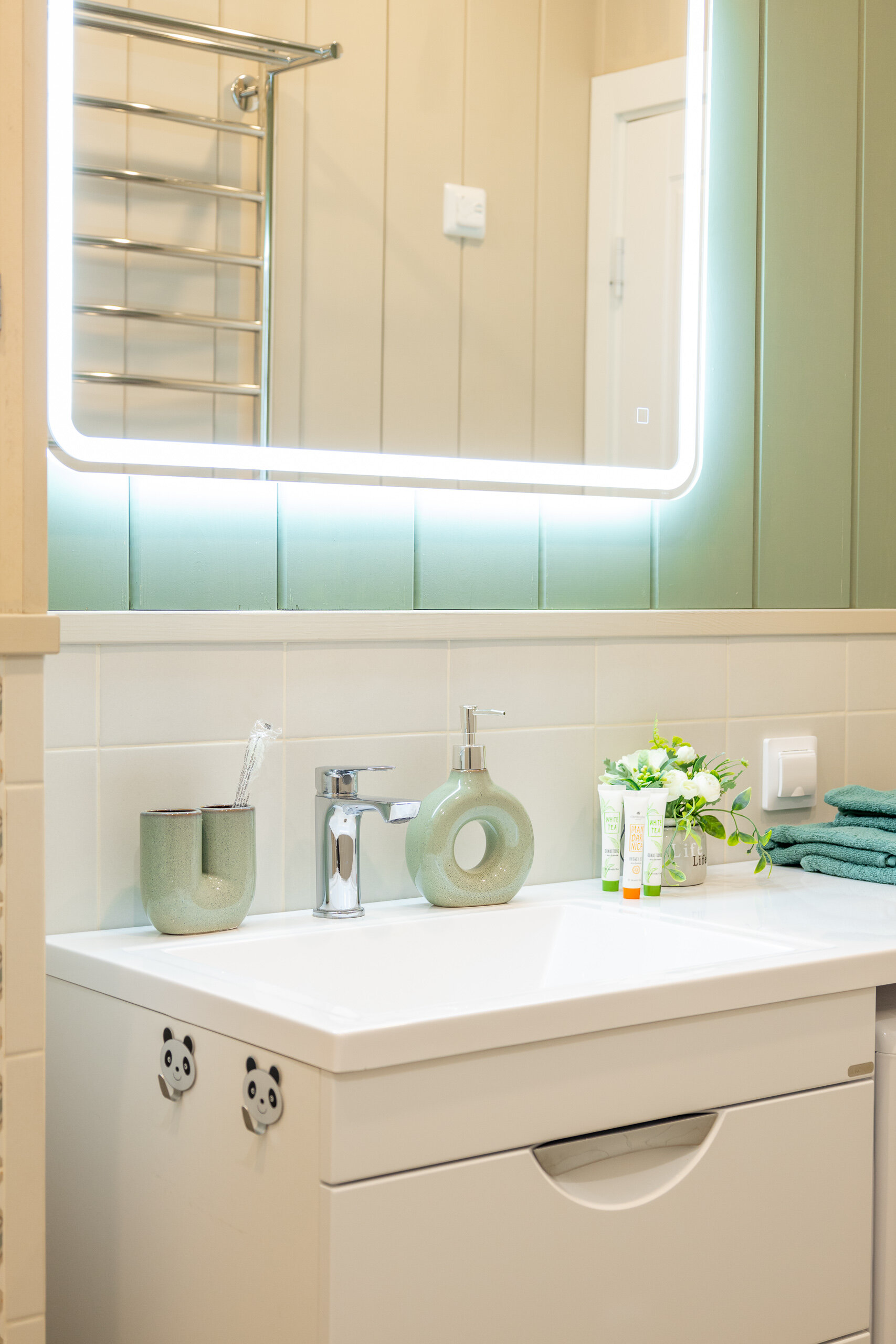 Семейный номер с видом на горы