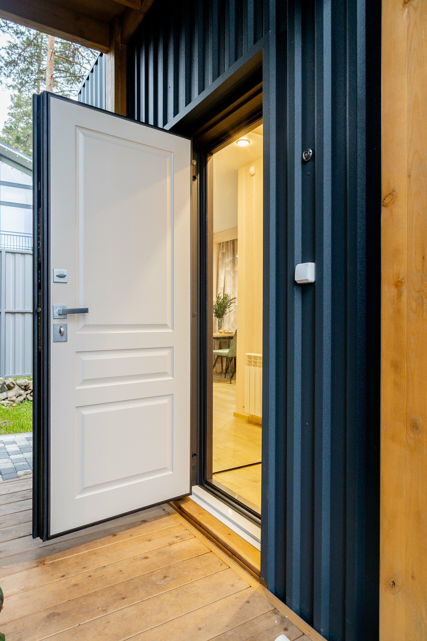 Семейный номер с видом на горы