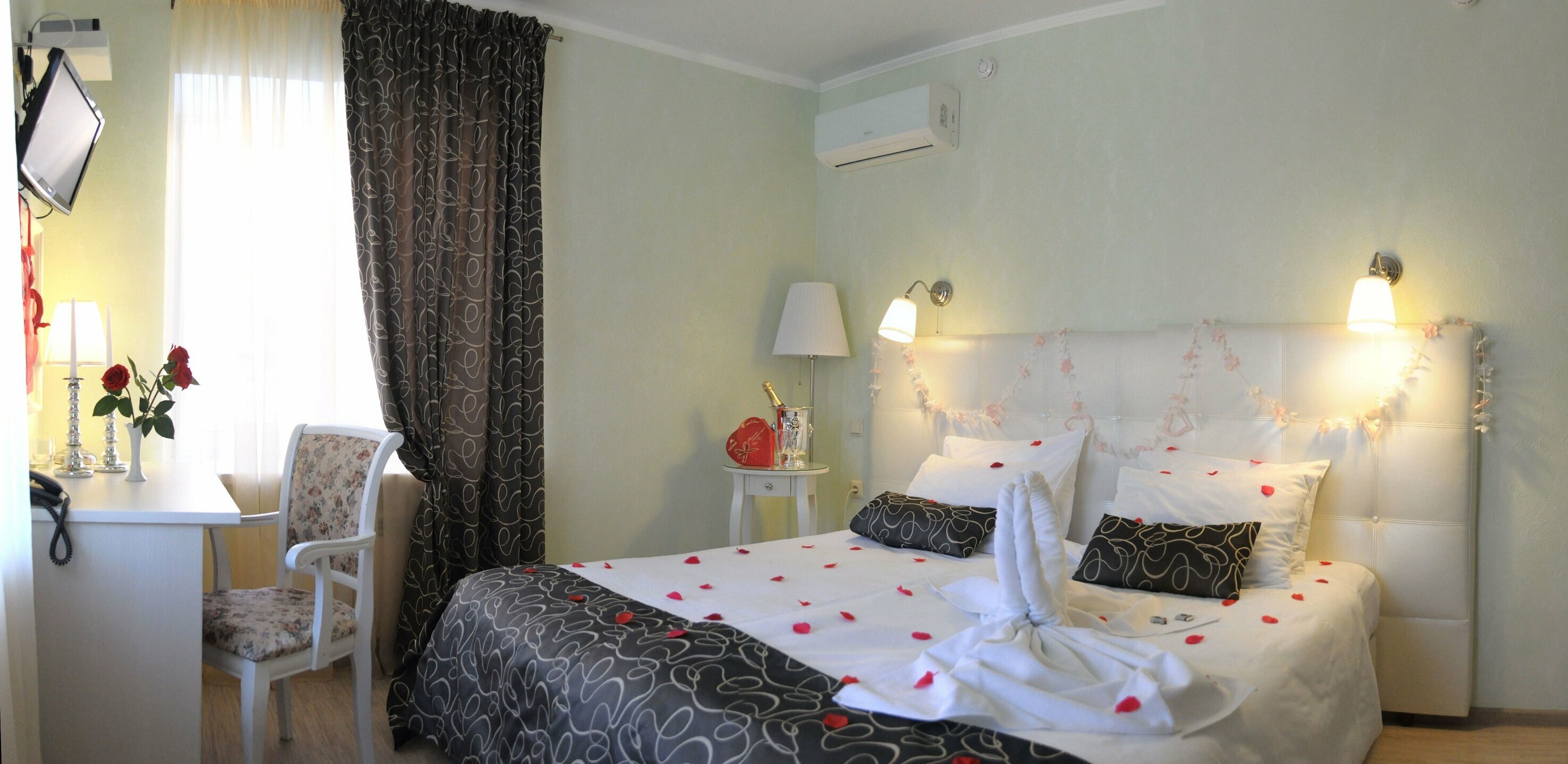 Двухместный номер с 1 кроватью или 2 отдельными кроватями и балконом