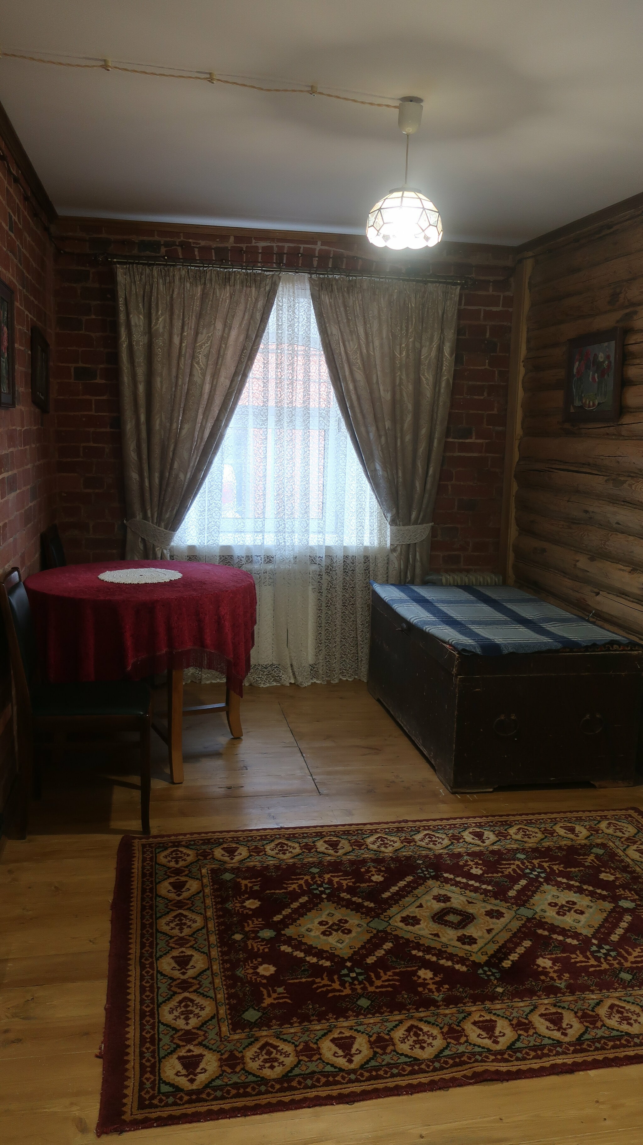 Cемейный номер с собственной ванной комнатой