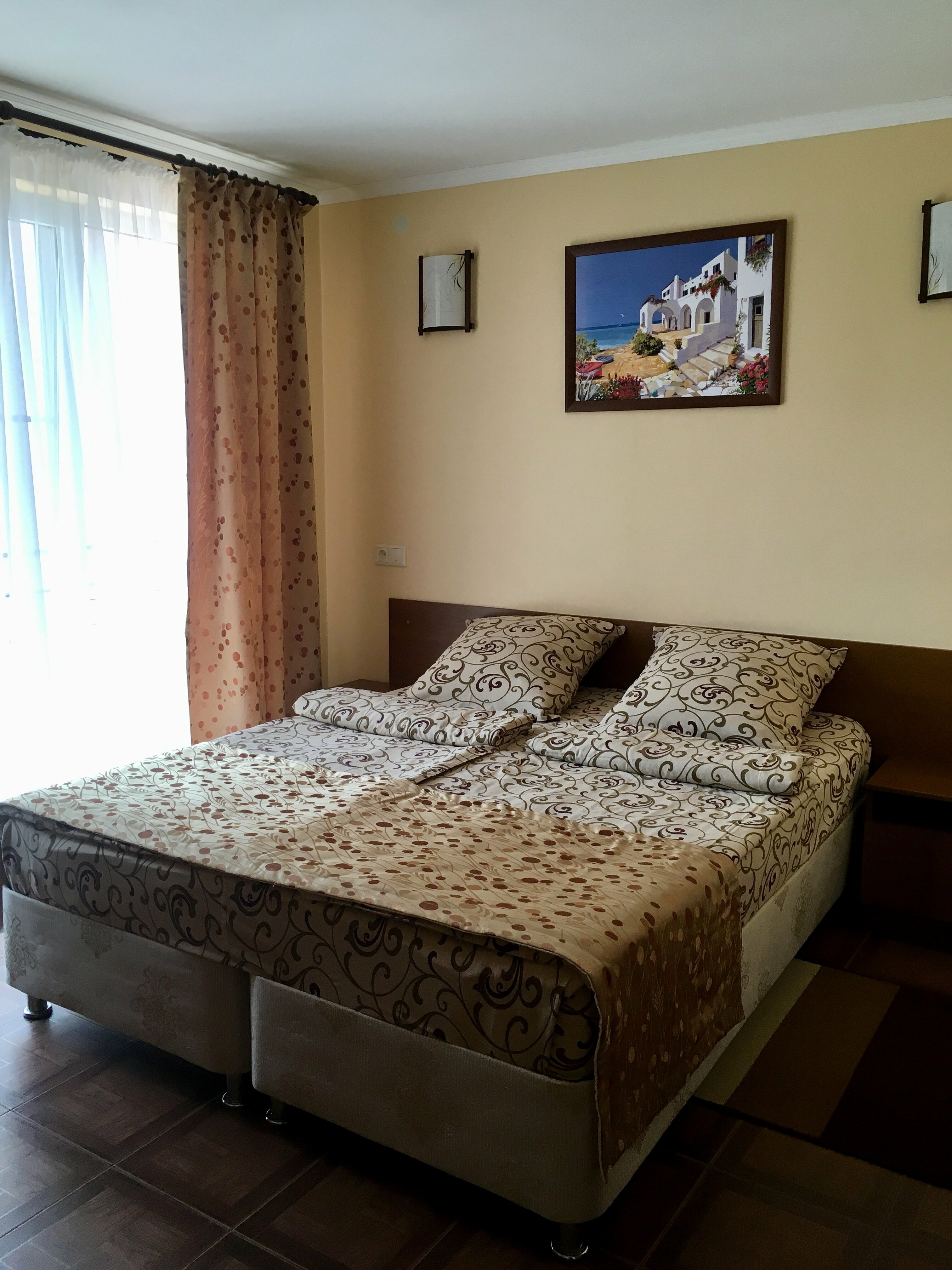 Трехместный номер с балконом