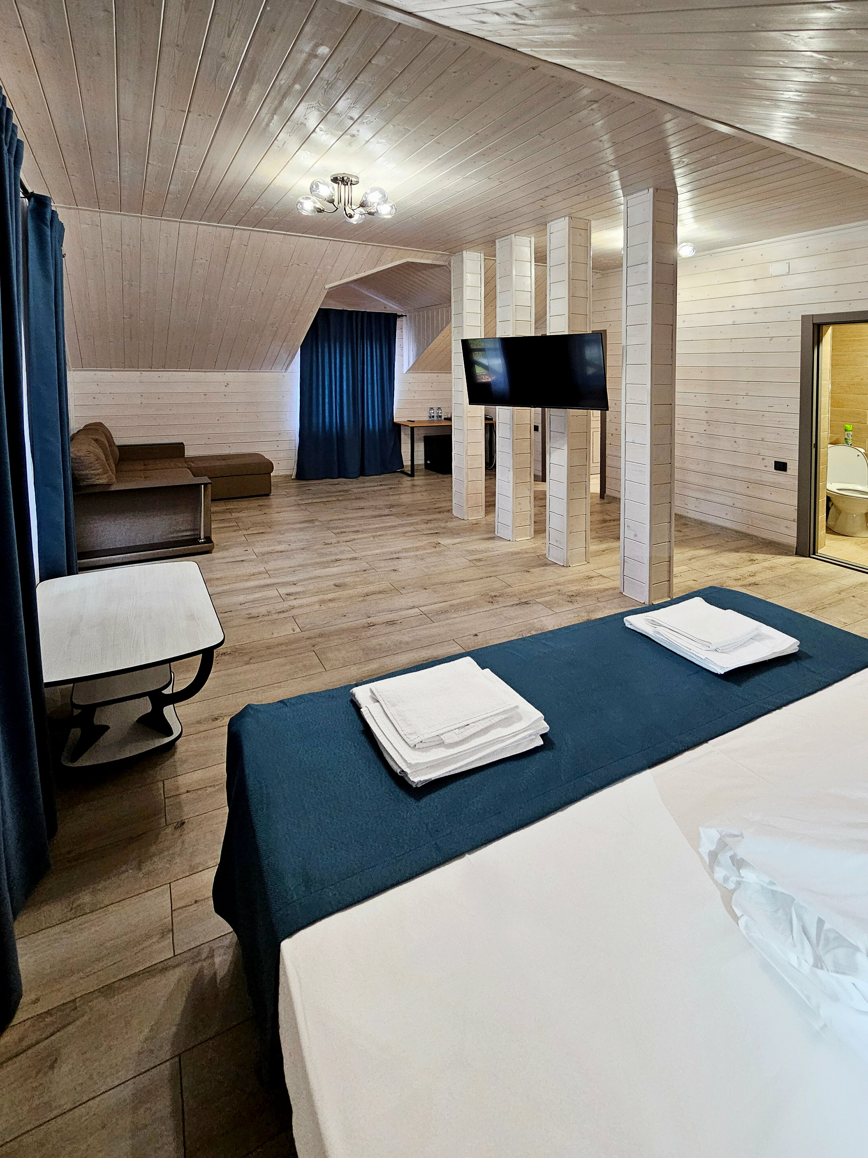 Люкс с балконом