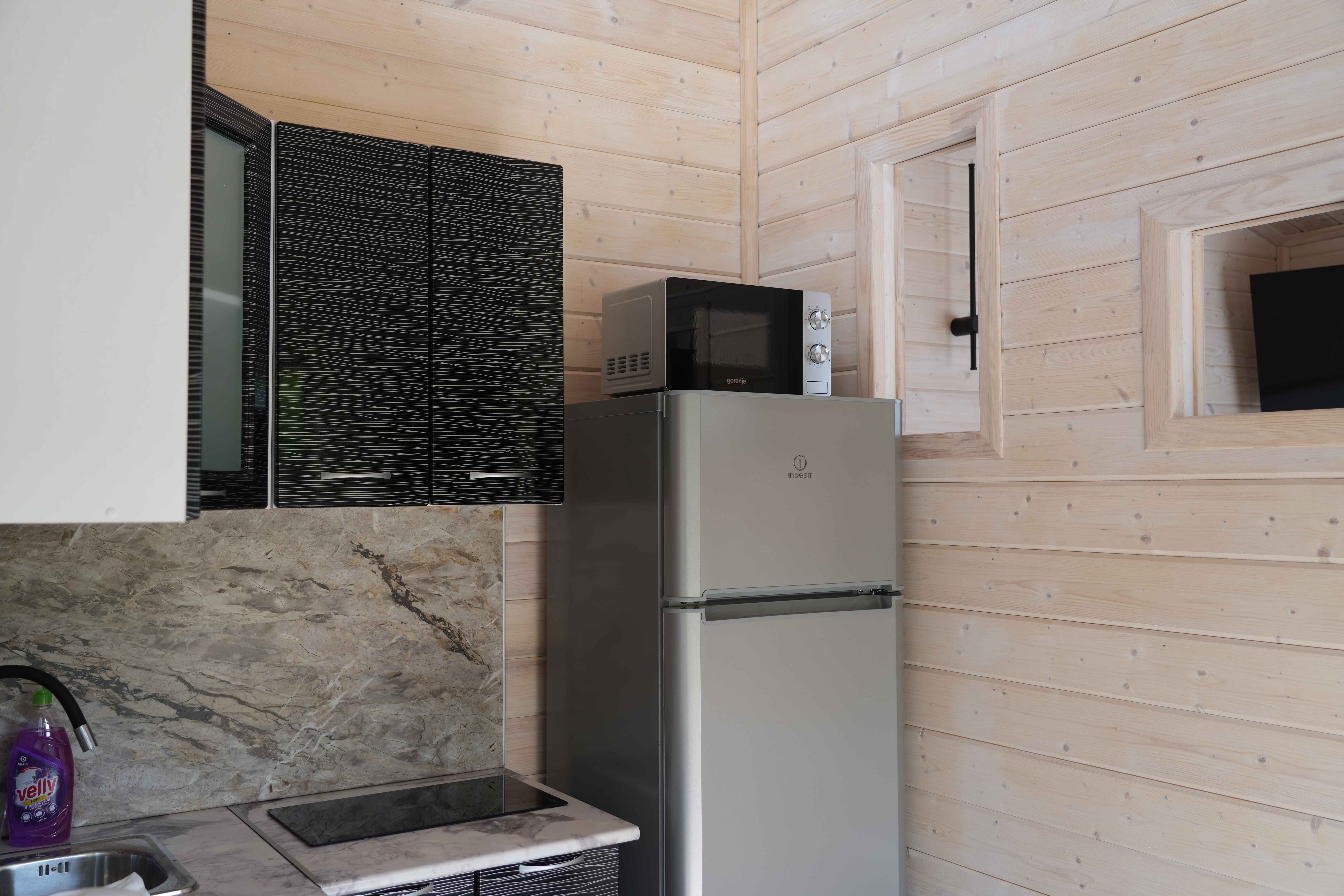 Трехместный номер с видом на горы