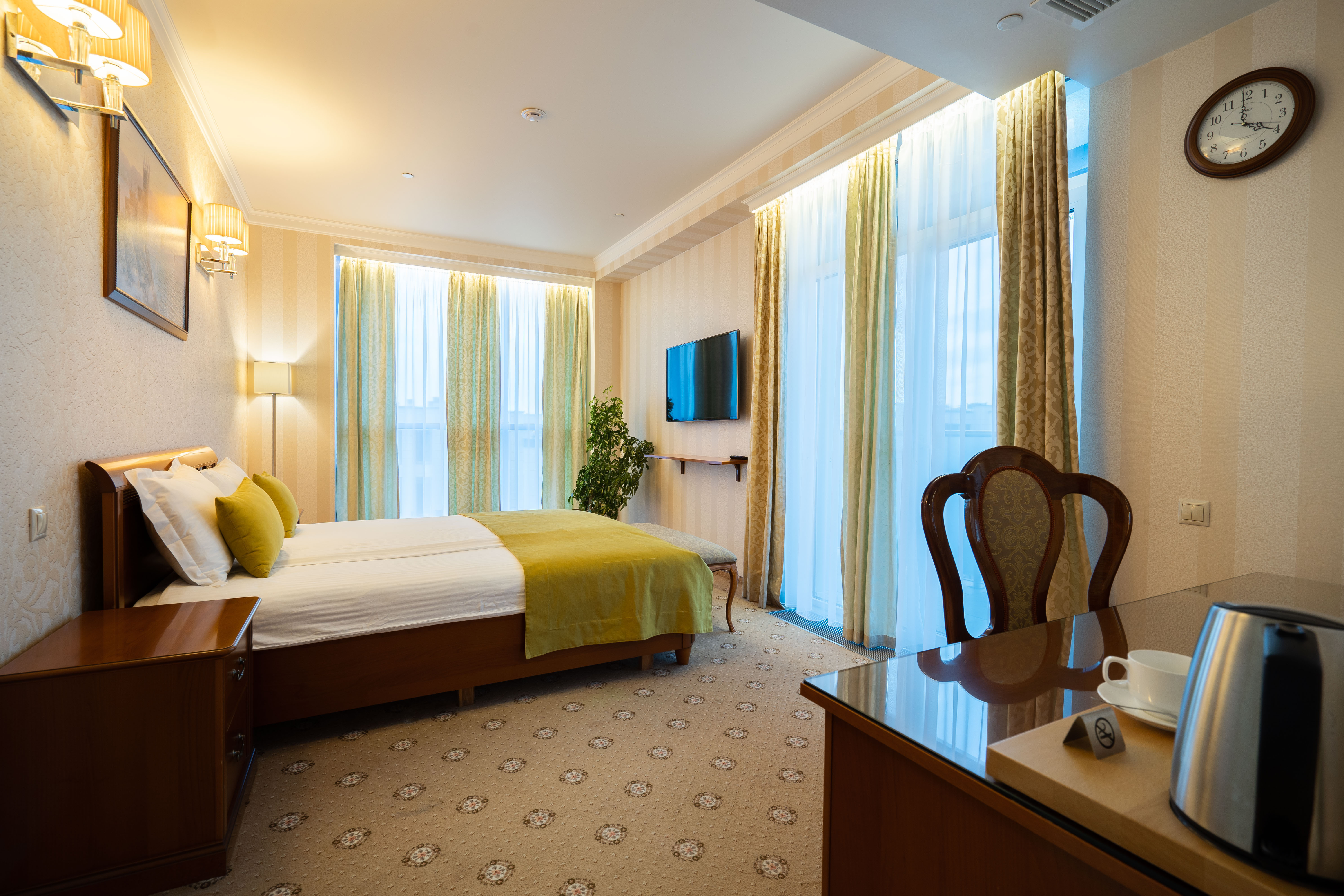 Двухместный номер Делюкс с 1 кроватью и балконом