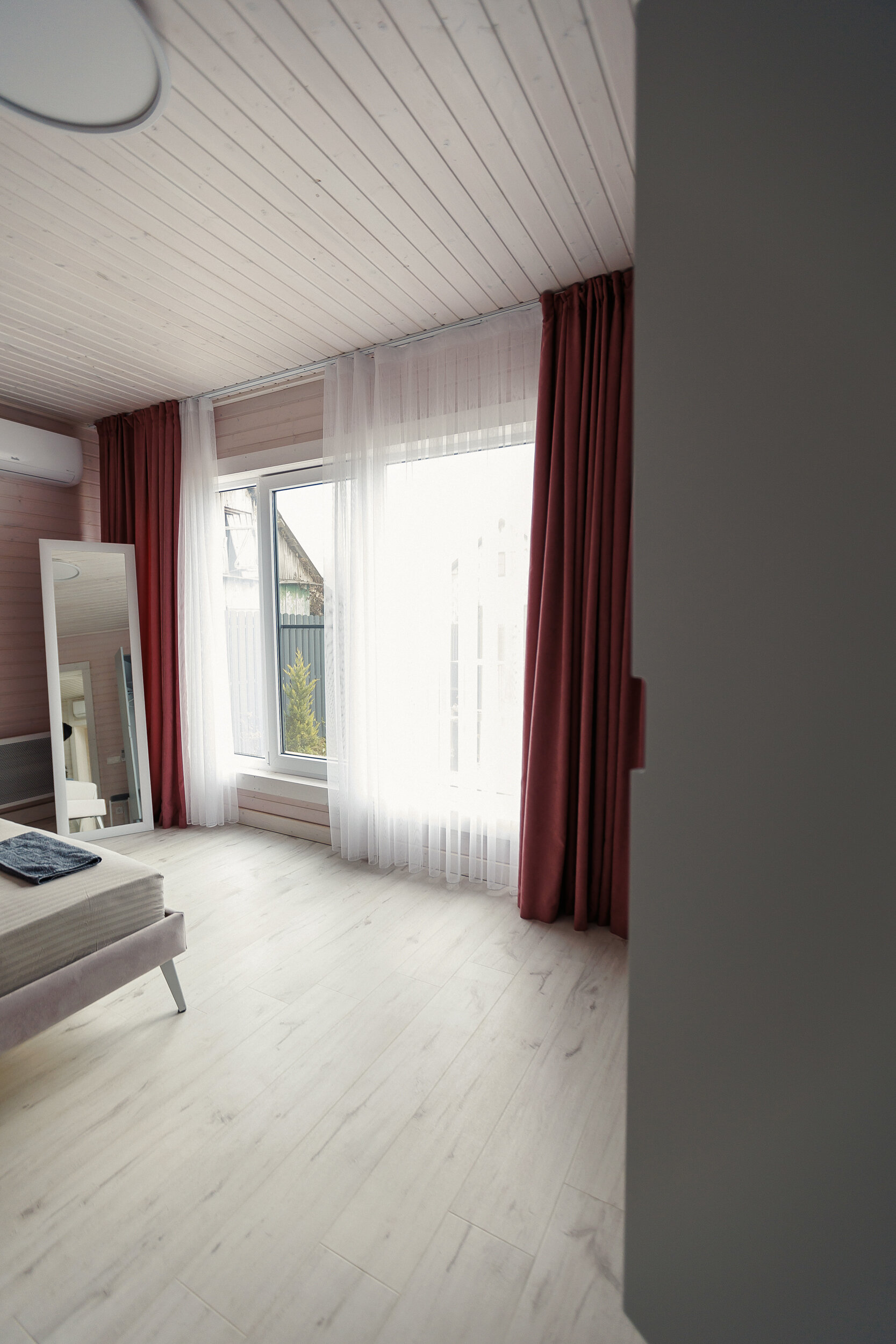 Дом с собственным бассейном