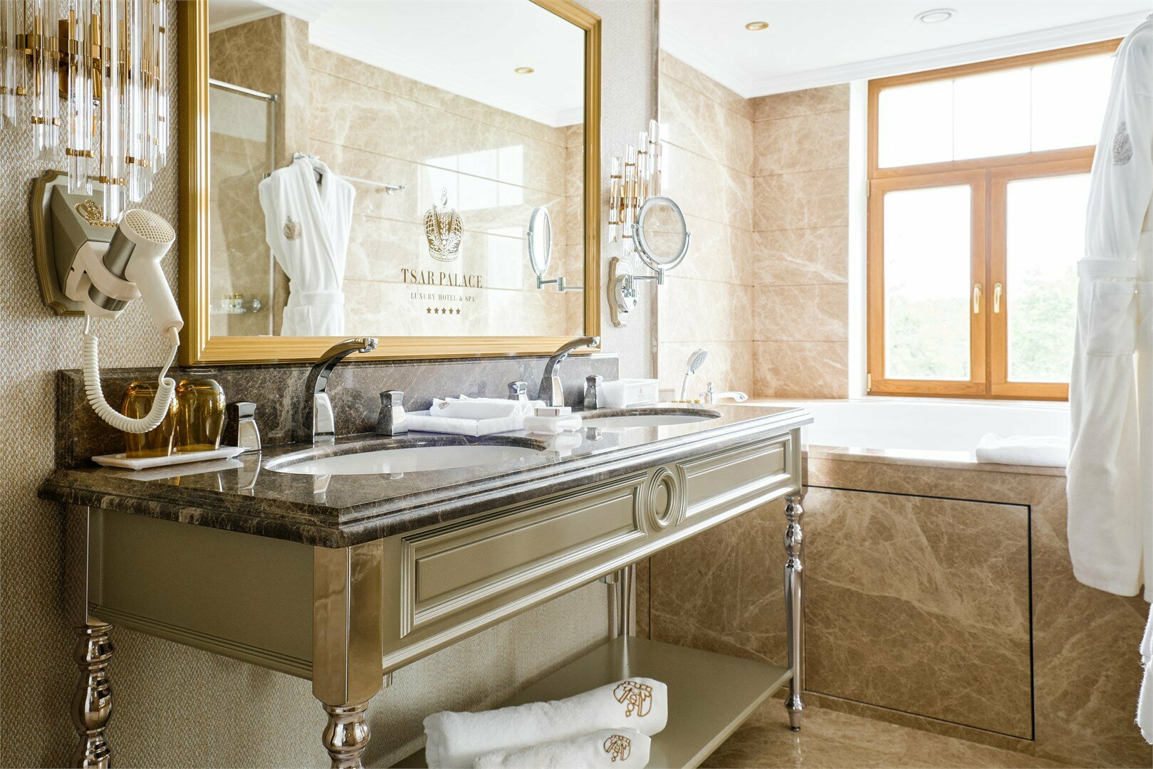 Жемчужный Сюит