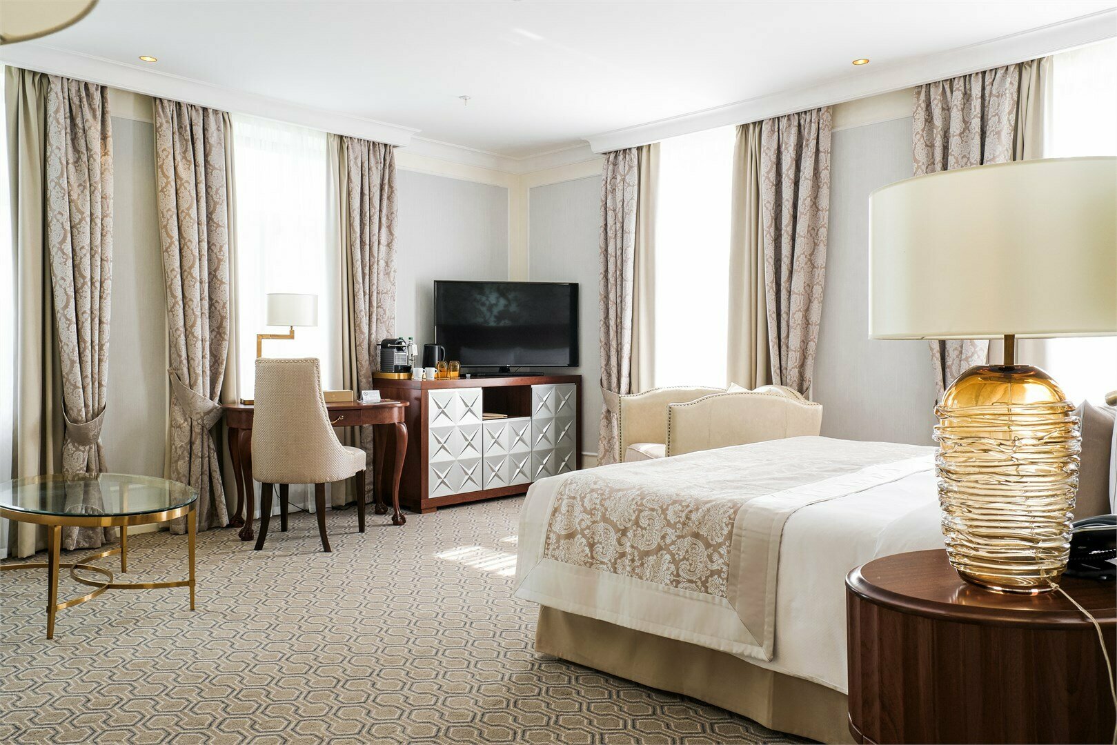 Жемчужный Сюит