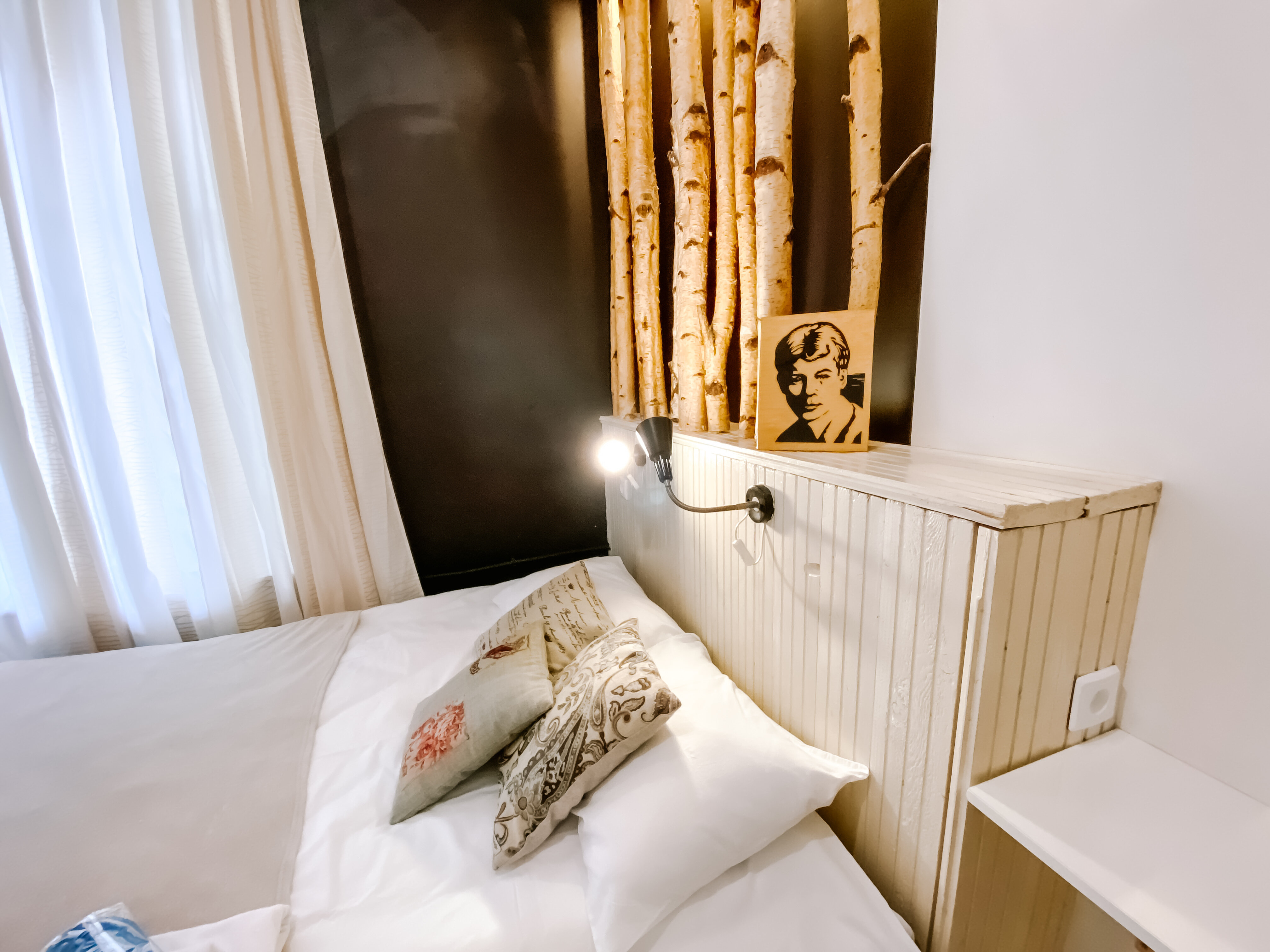 Трехместный номер с общей ванной комнатой