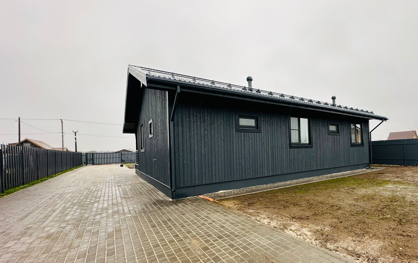 Дом с видом на лес