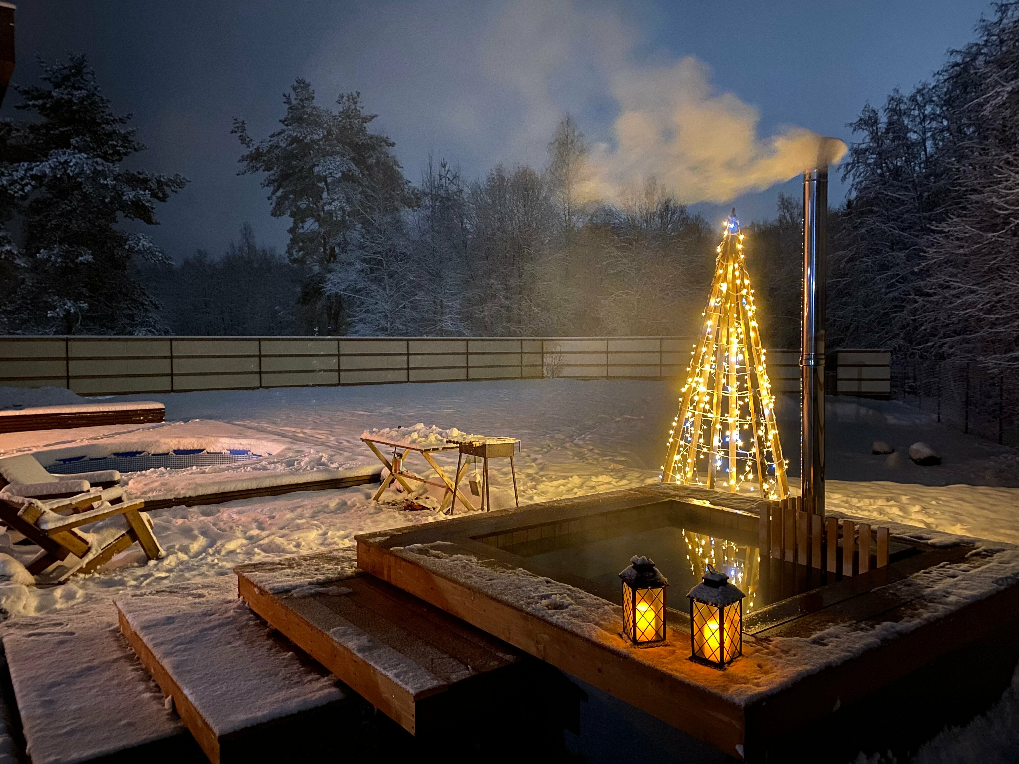 Коттедж с собственным бассейном