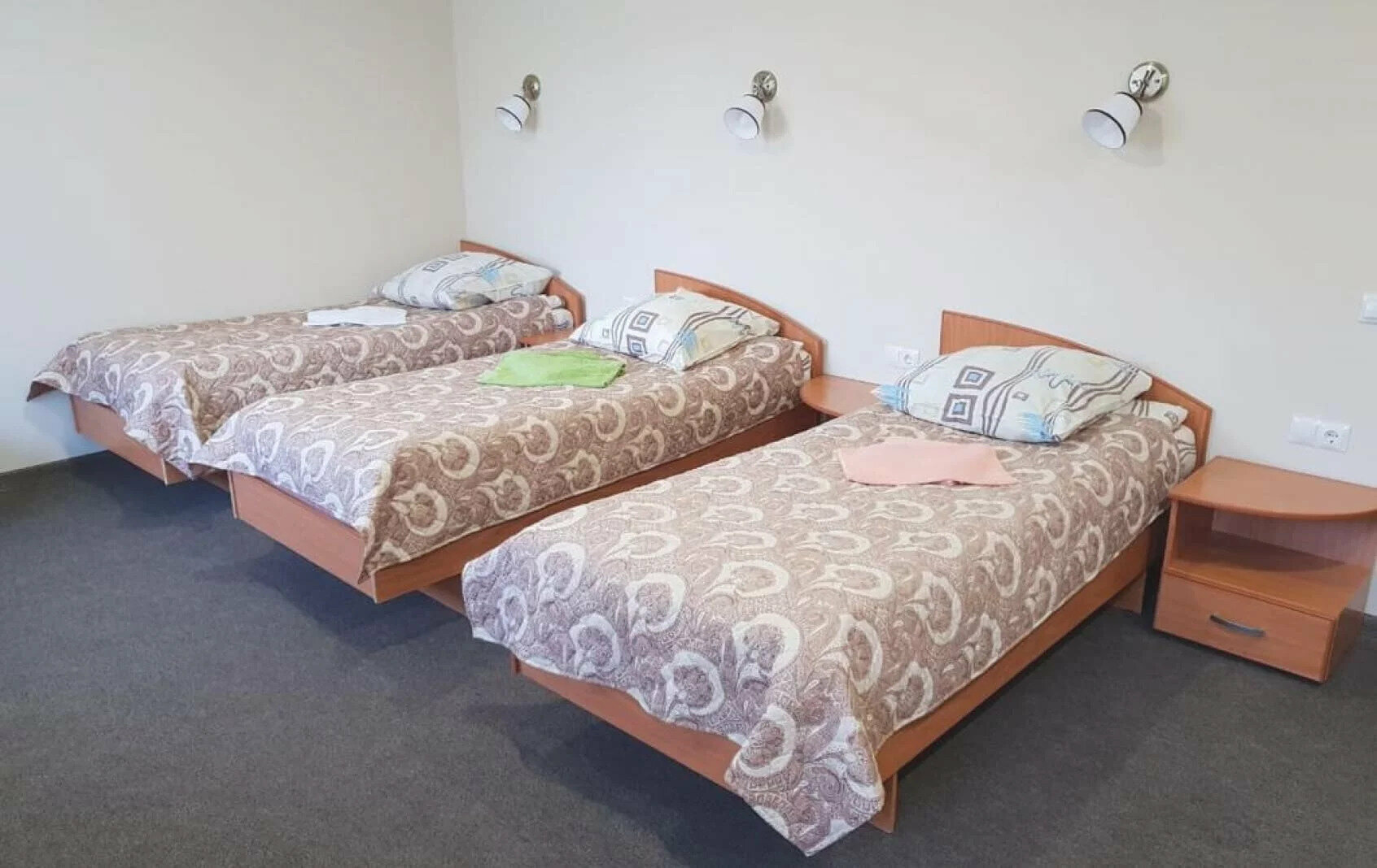 Бюджетный трехместный номер