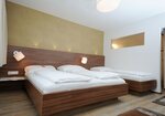 Трехместный номер в Hotel Restaurant Wallner